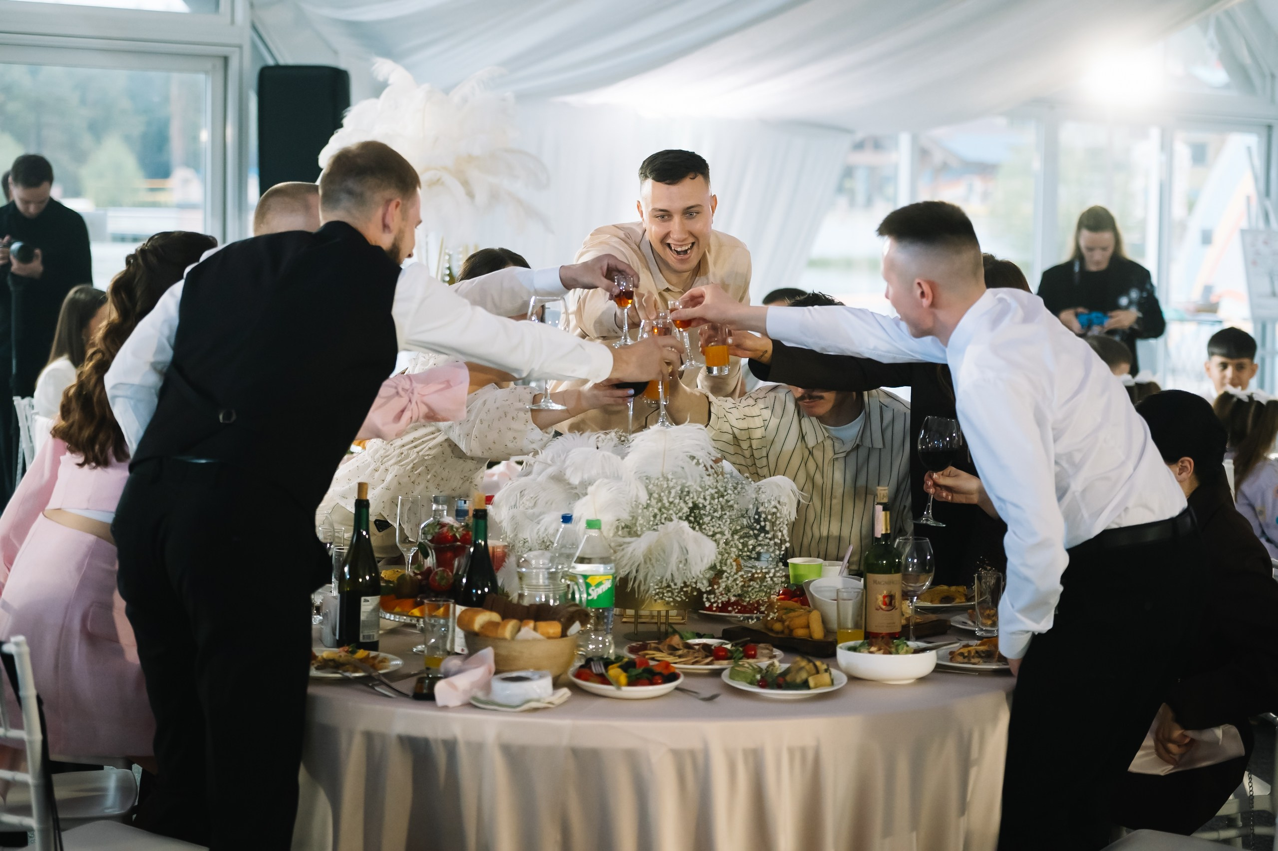 Фотограф на свадьбу Минск Москва Санкт-Петербург Свадебный фотограф Фотограф на свадьбу Репортажный фотограф Love Story Свадебная прогулка. Свадебный фотограф — Крюков Константин