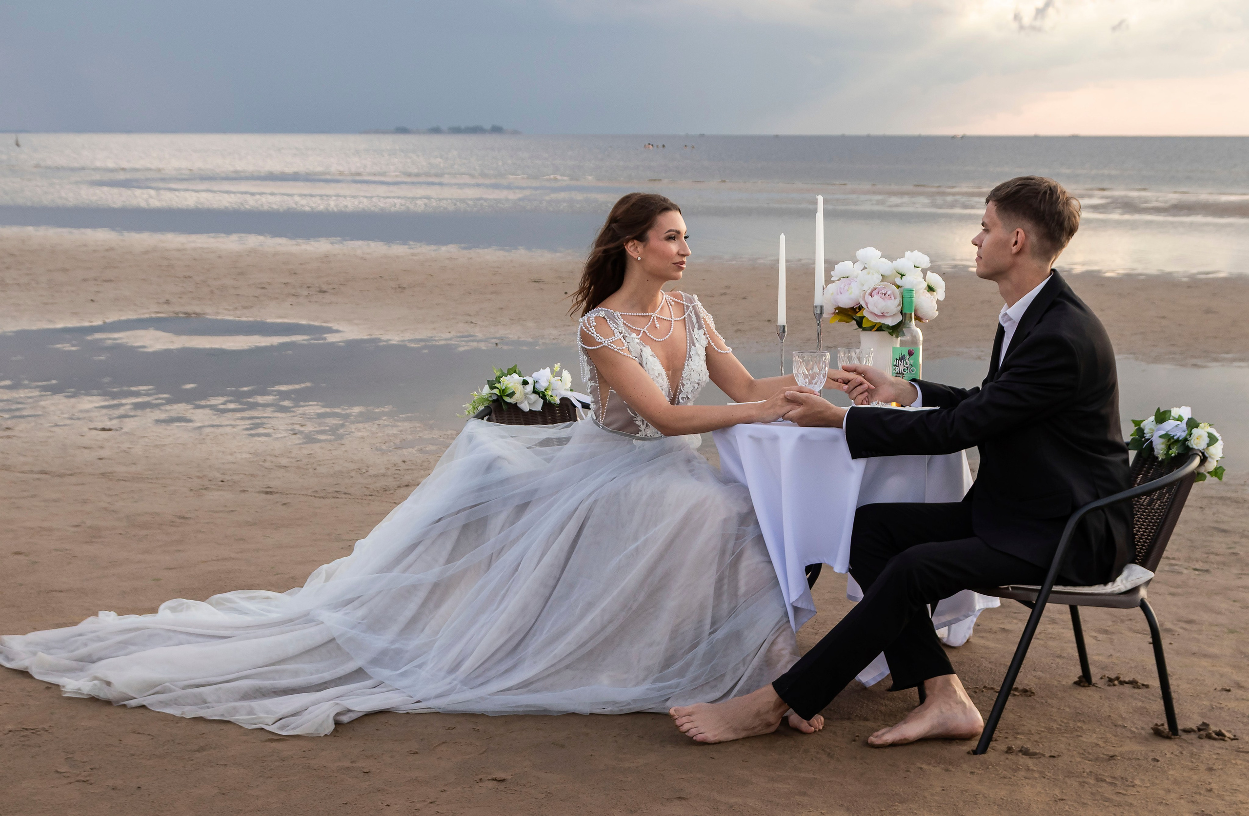 Свадебная прогулка на Финском заливе. Портретный фотограф в Санкт-Петербурге Савельева Ольга