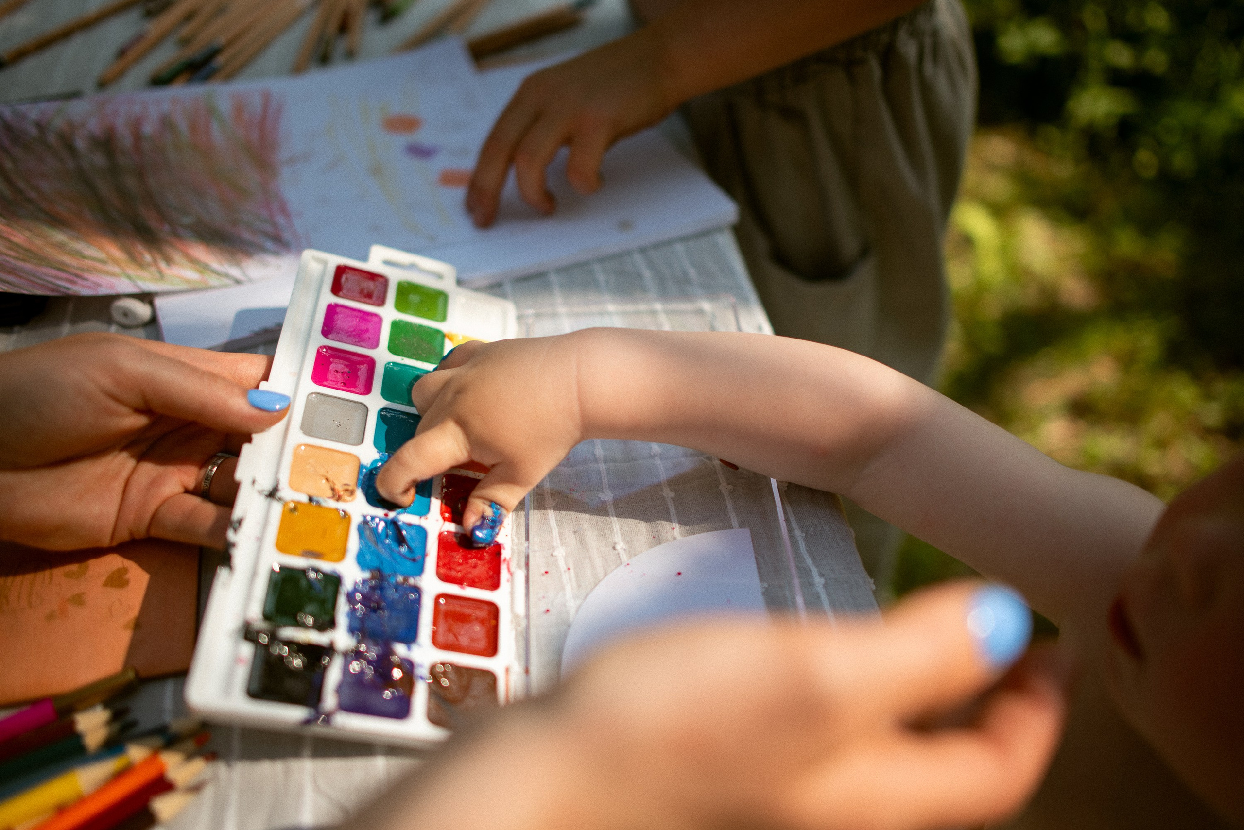 A Single Summer Day. Documentary family photography in Barcelona and beyond