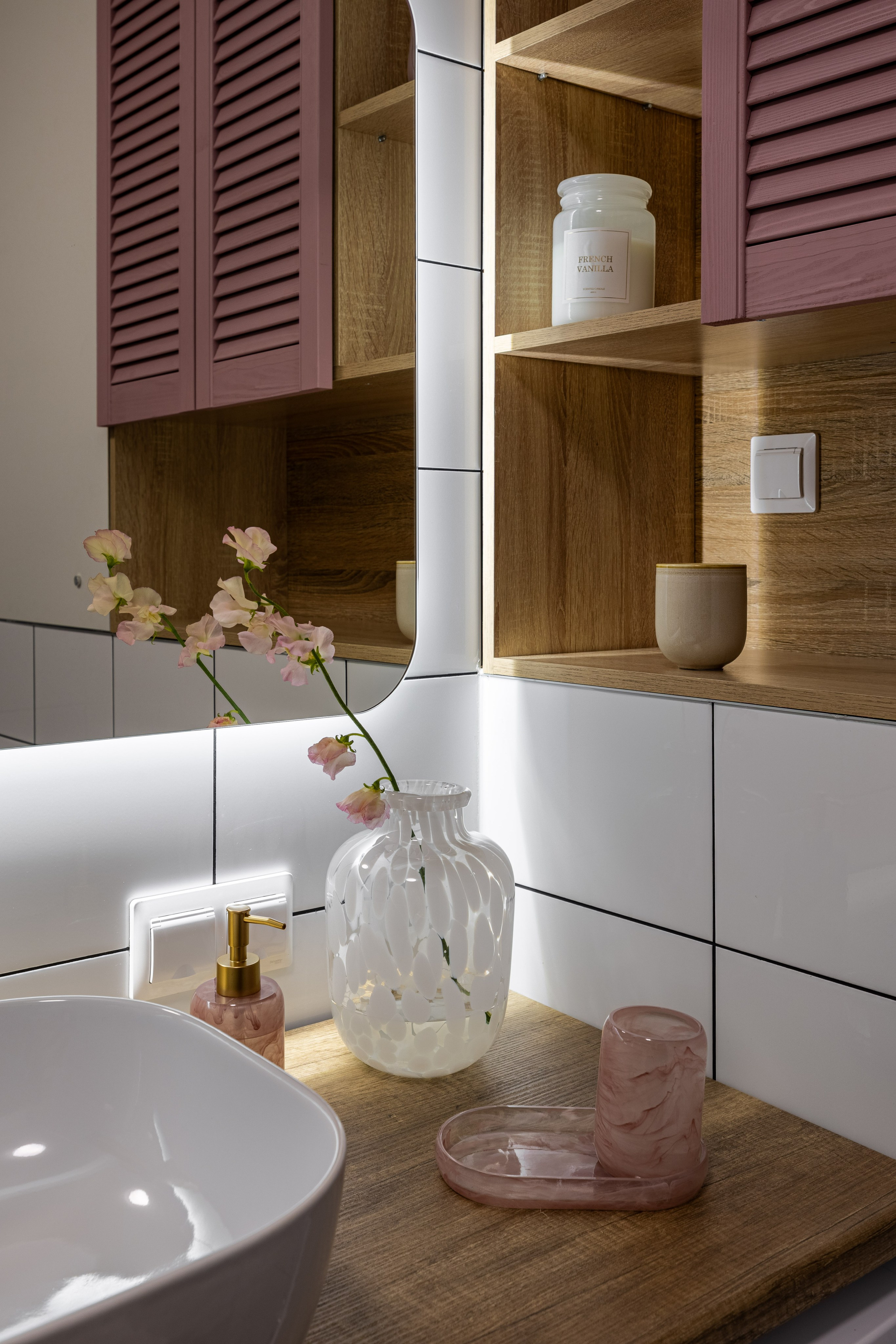 Леденцовый контемпорари с элементами глэм-софт. Veselinskiy| Интерьерный фотограф | Москва