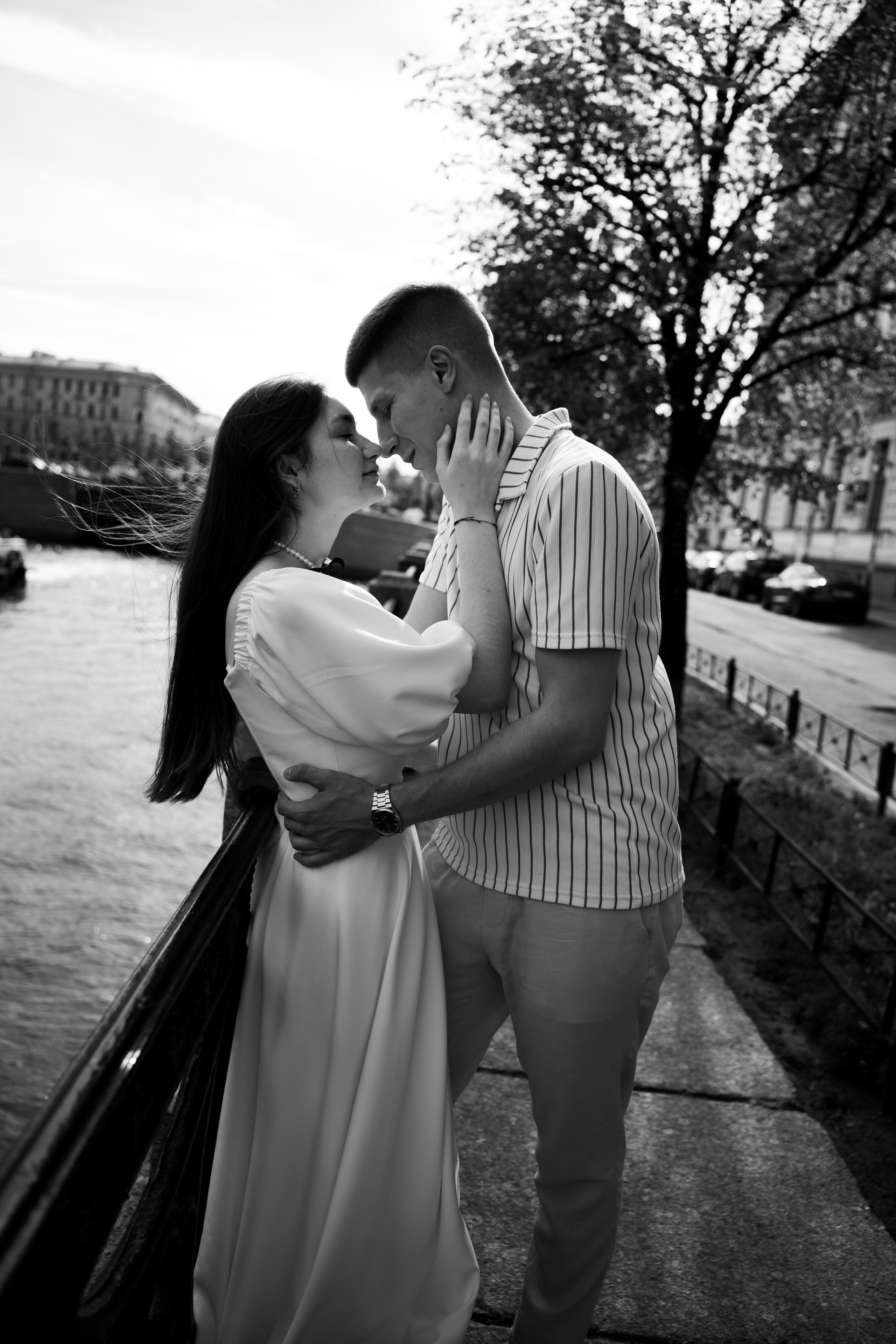 Иван и Алена Прогулочная фотосессия. Свадебный фотограф