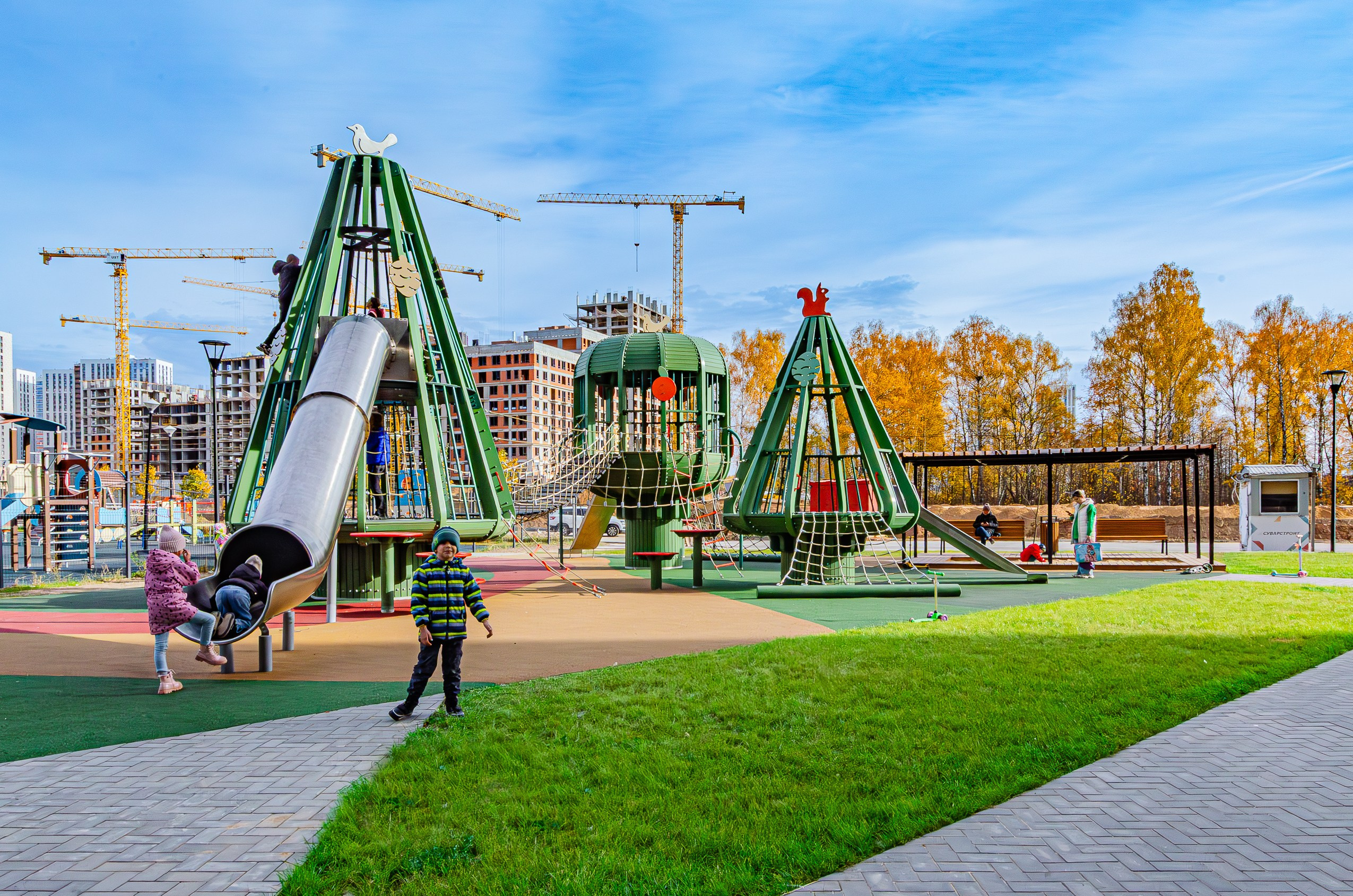 Детская площадка на Р.Гареева 103а. Nataliphotokzn.ru Фотограф. Казань. Интерьерная съёмка