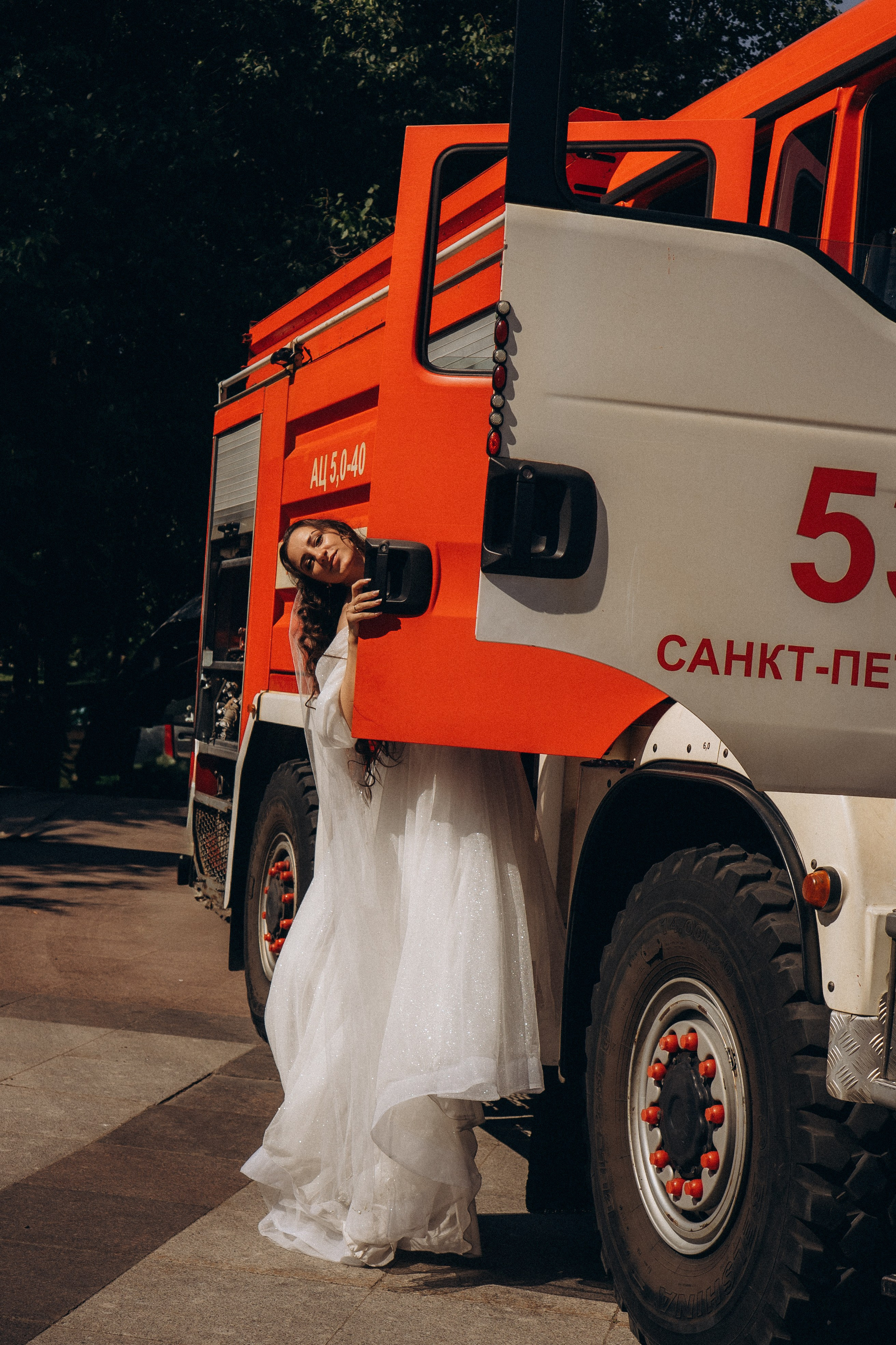 СВАДЕБНАЯ СЬЕМК В ПАРКЕ 300-ЛЕТИЯ. Профессиональный фотограф, Санкт-Петербург — Виктория Богомолова