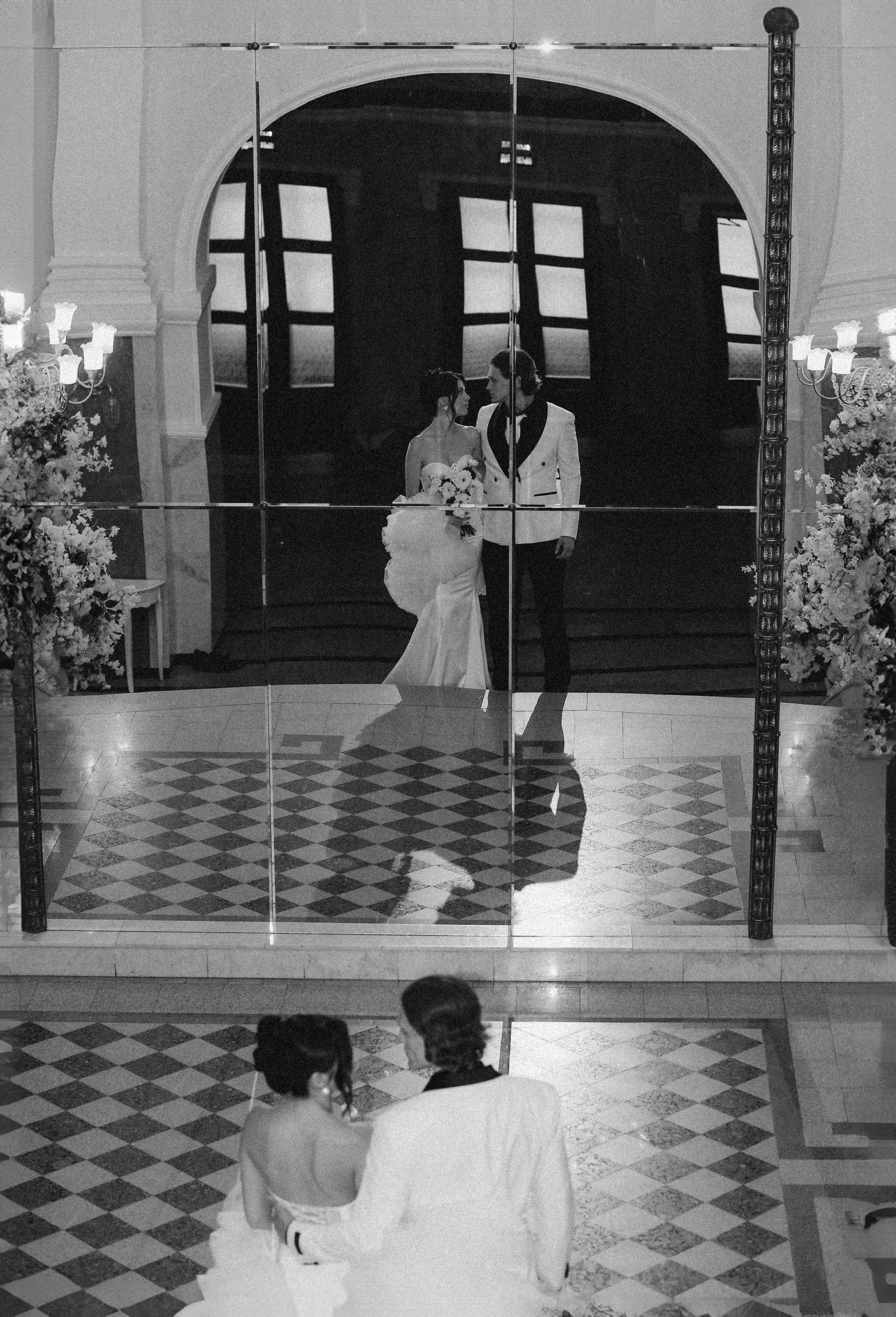 Свадебная съемка в театре. Иванова Ирина Свадебный и семейный фотограф г. Уфа