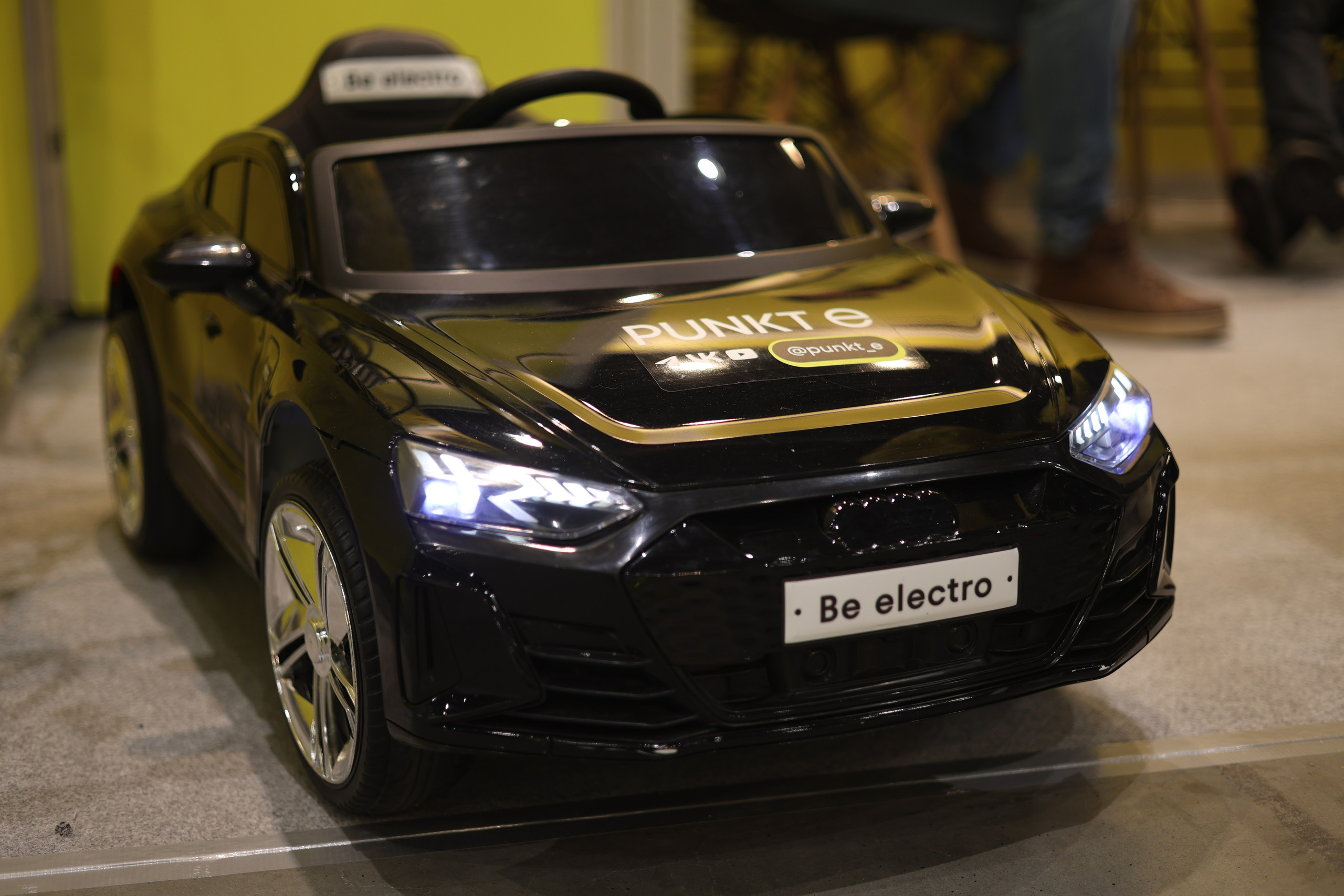 ЭКСПО. Mintonov's Film Studio