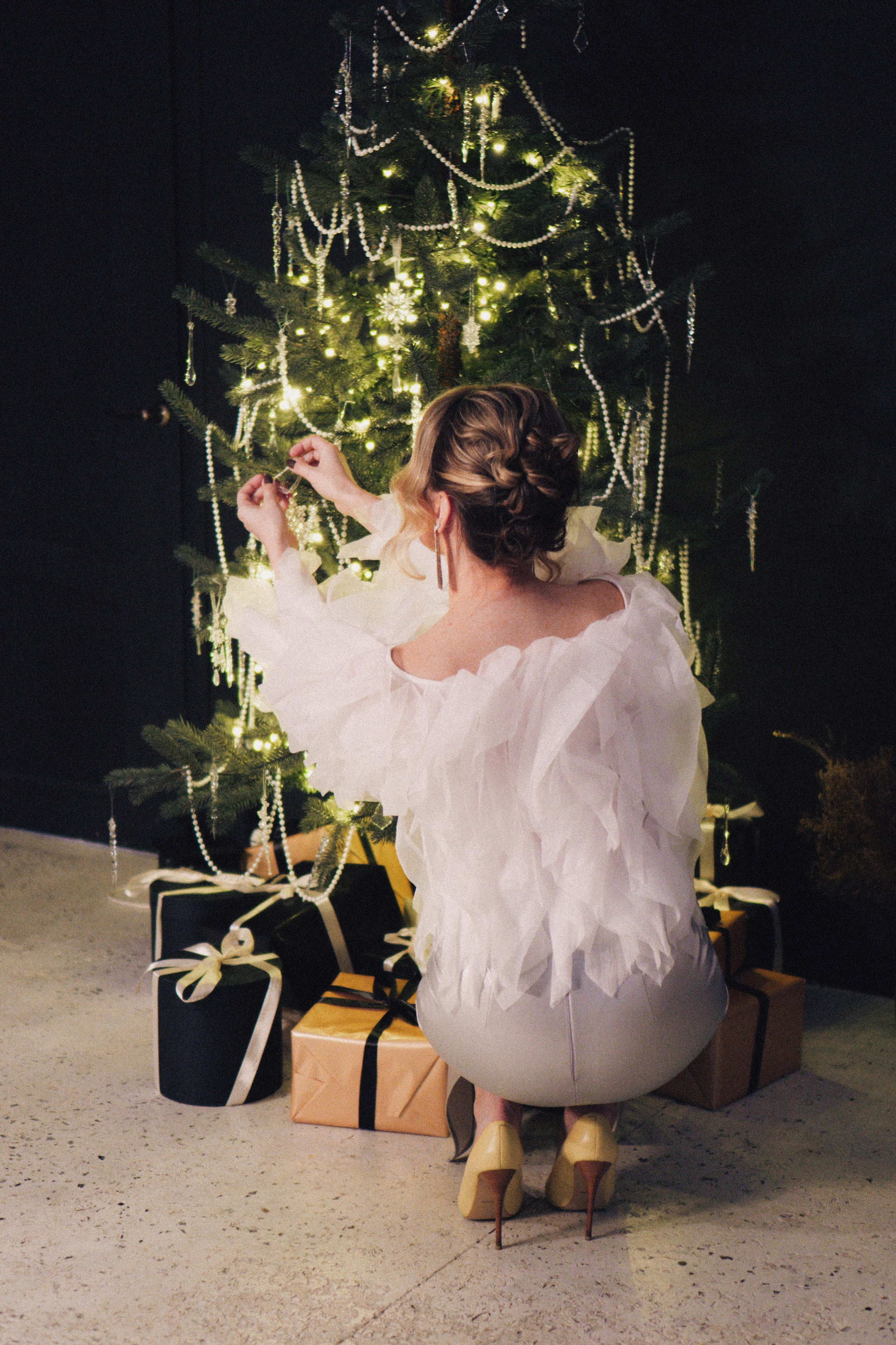 НОВОГОДНЯЯ ФОТОСЕСИИЯ В СТУДИИ ДЛЯ ДЕВУШКИ И ПРОГУЛКА ПО ЧЕРНЫШЕВСКОЙ. Профессиональный фотограф, Санкт-Петербург — Виктория Богомолова