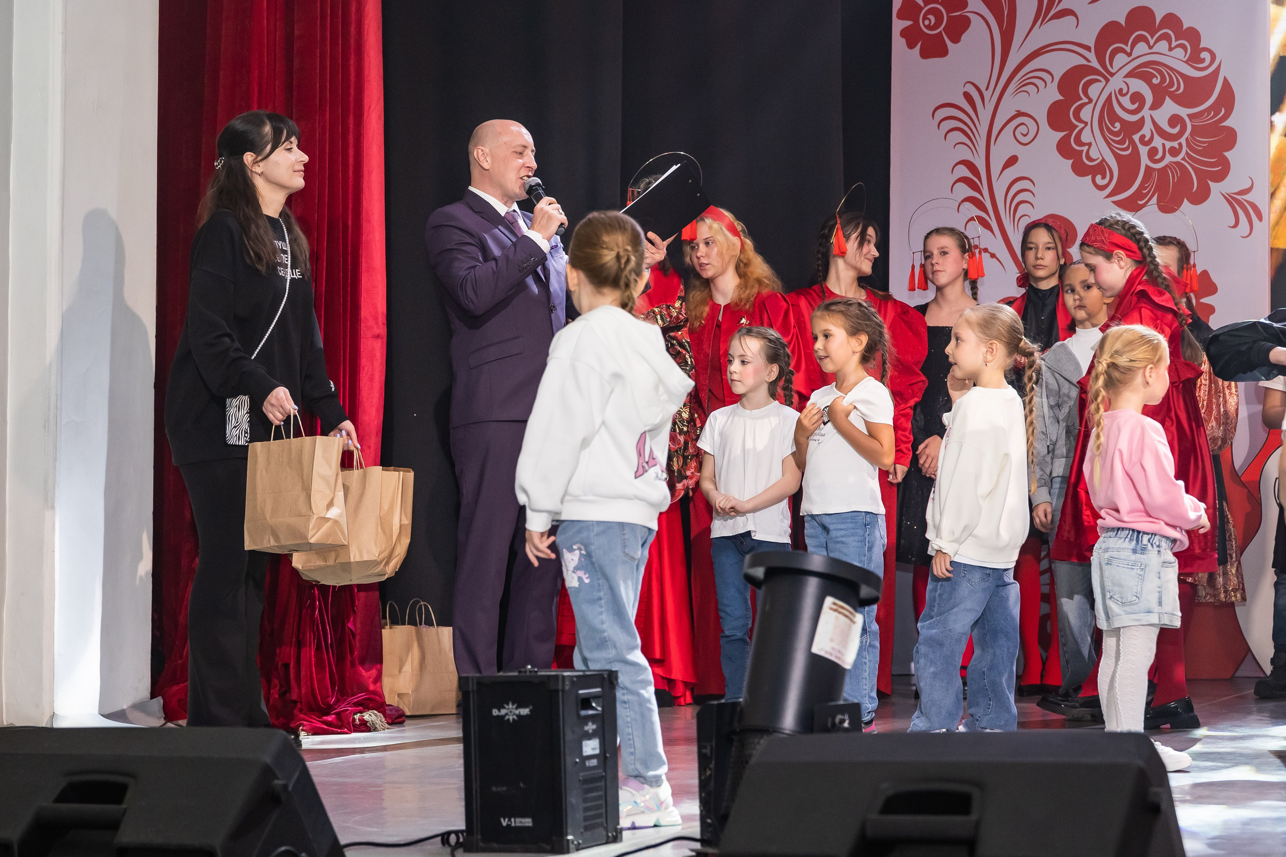 Показ Happy Kids. Выпускные альбомы во Владивостоке