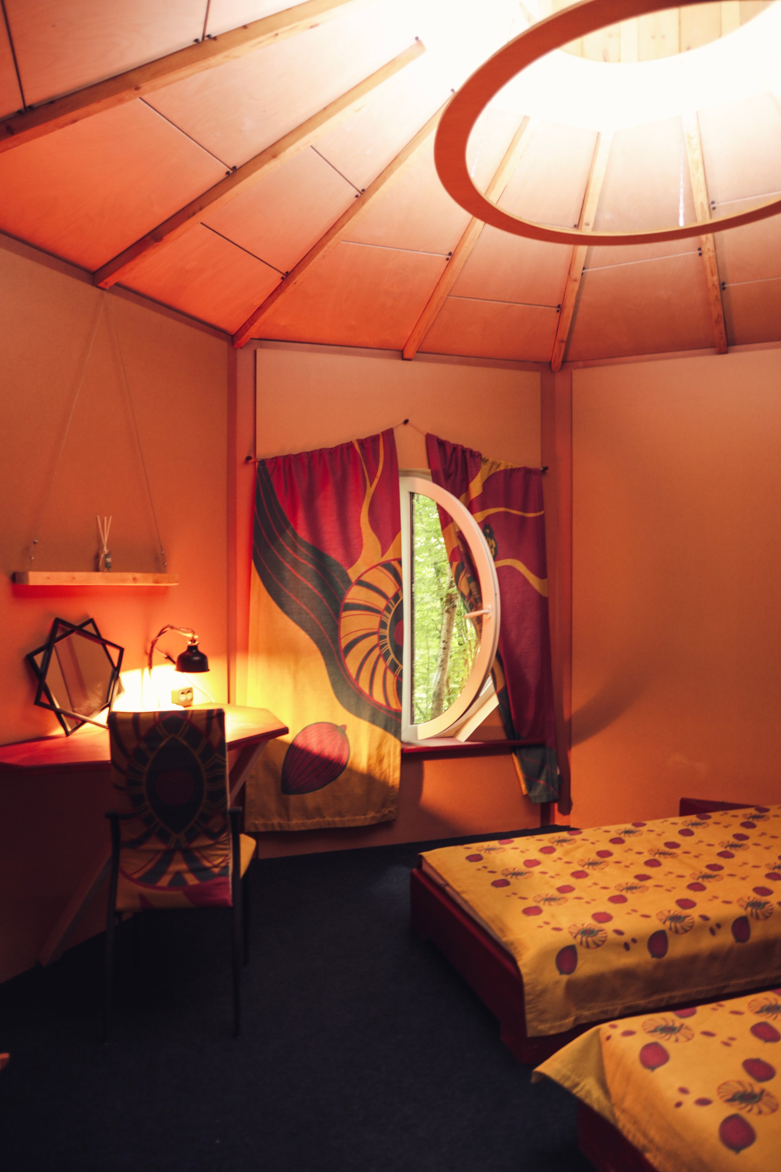 DESIGN. Maria Massouh | Arts