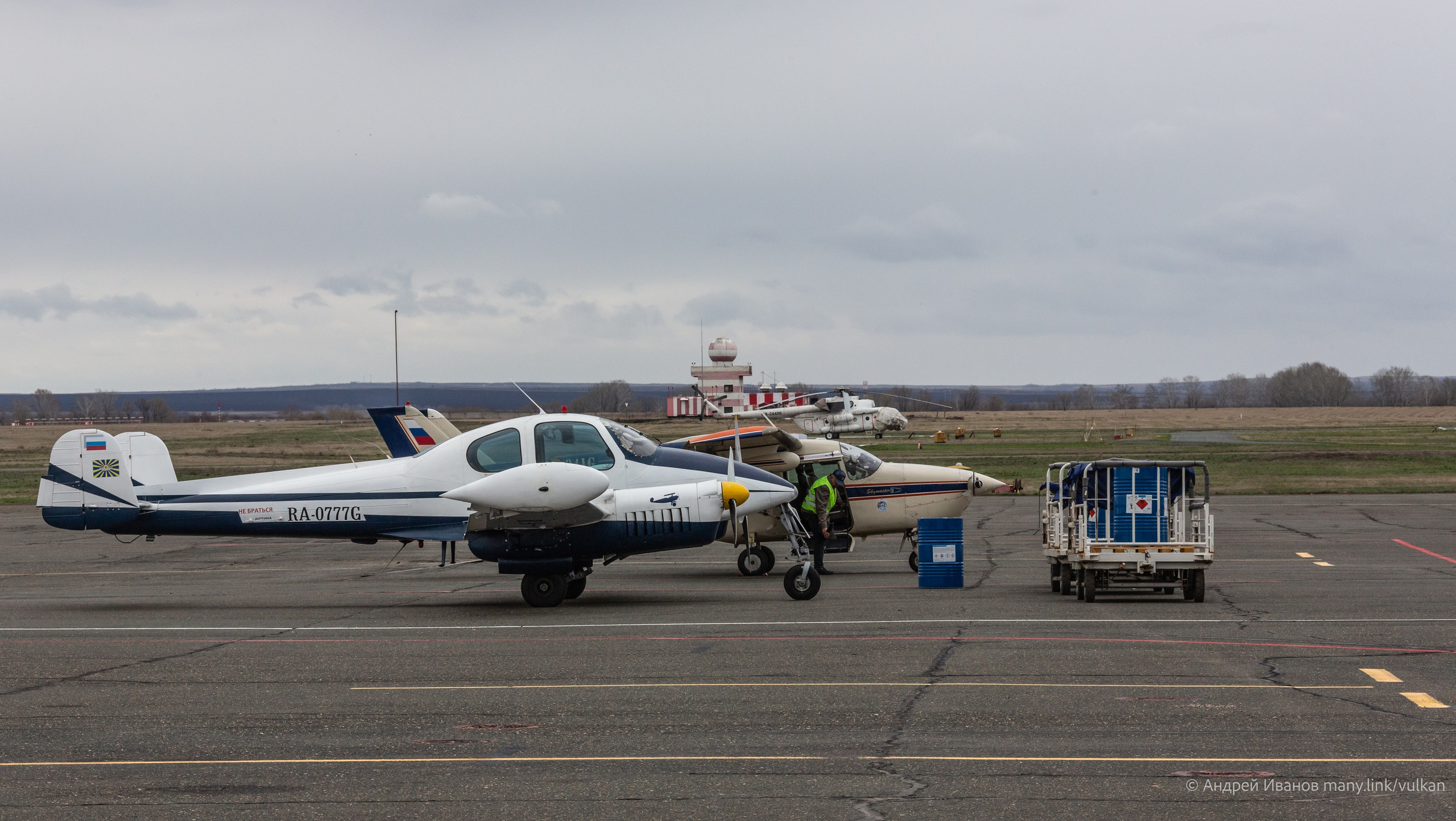 Перелёт на Байконур в 2026 г на самолётах АОН. Фотоальбом показывающий увлекательный мир авиации и мир медведей Андрея Иванова