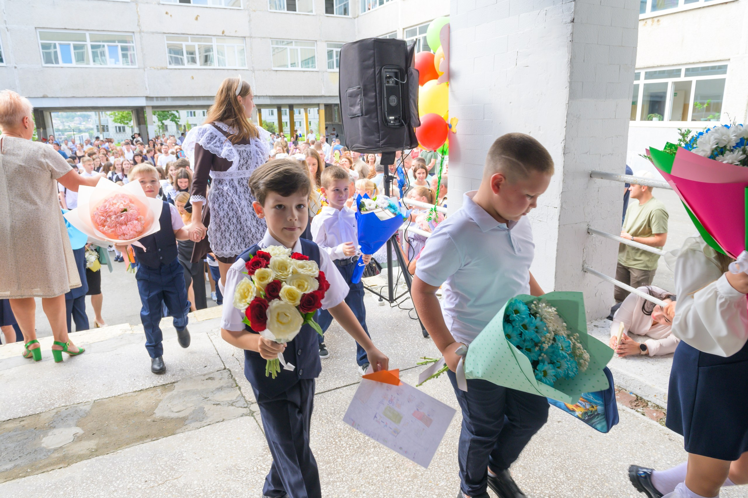 1 сентября 74 школа. Семейный и свадебный фотограф во Владивостоке