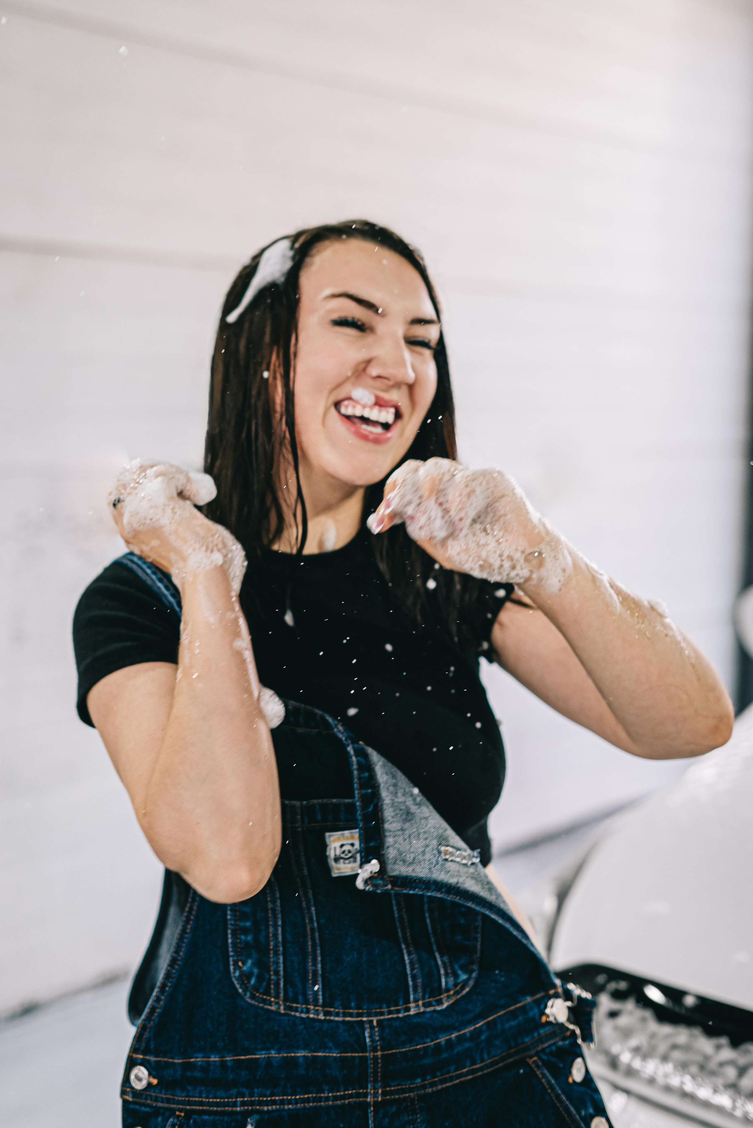 Love Story фотосессия на автомойке Кемерово