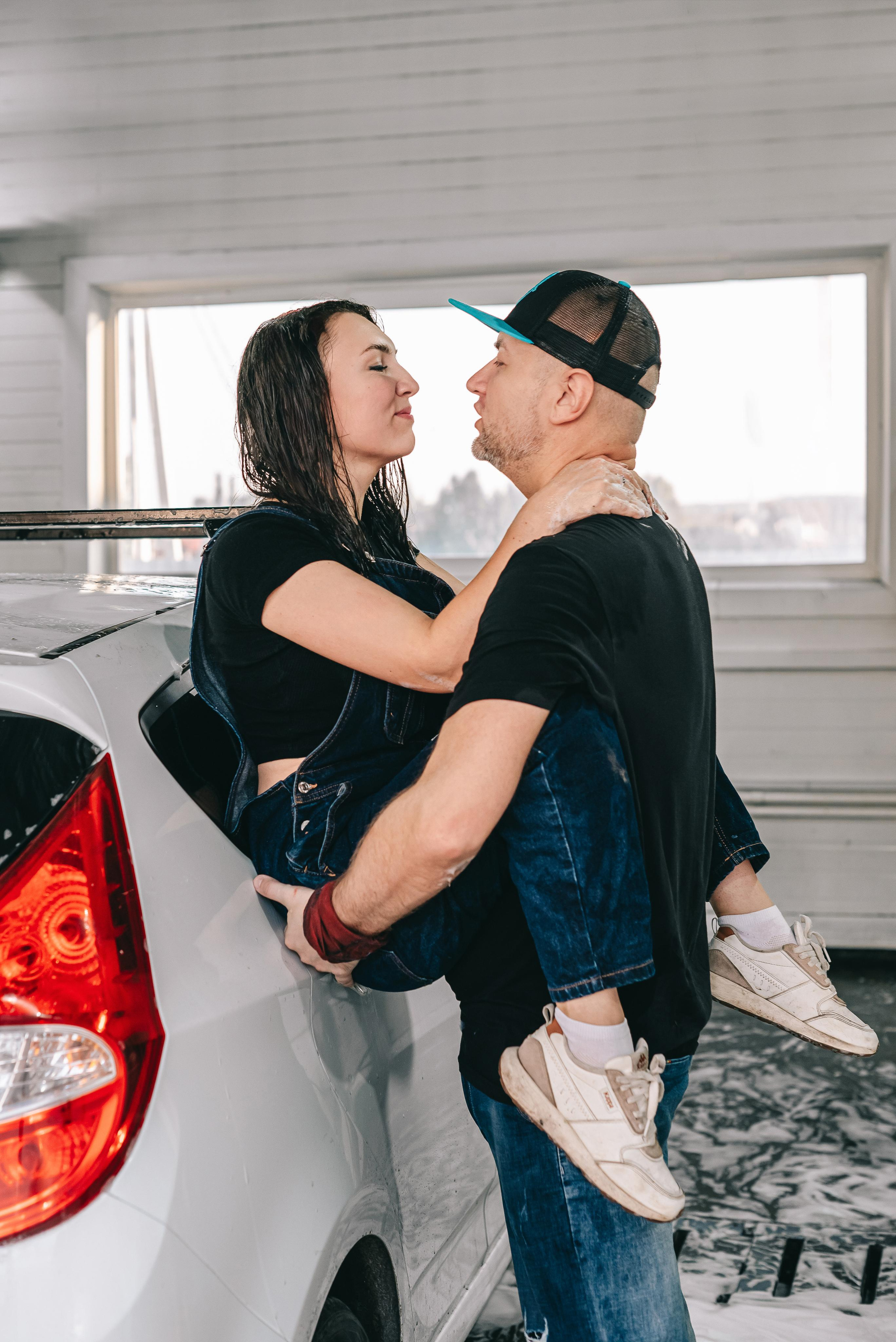 Love Story фотосессия на автомойке Кемерово