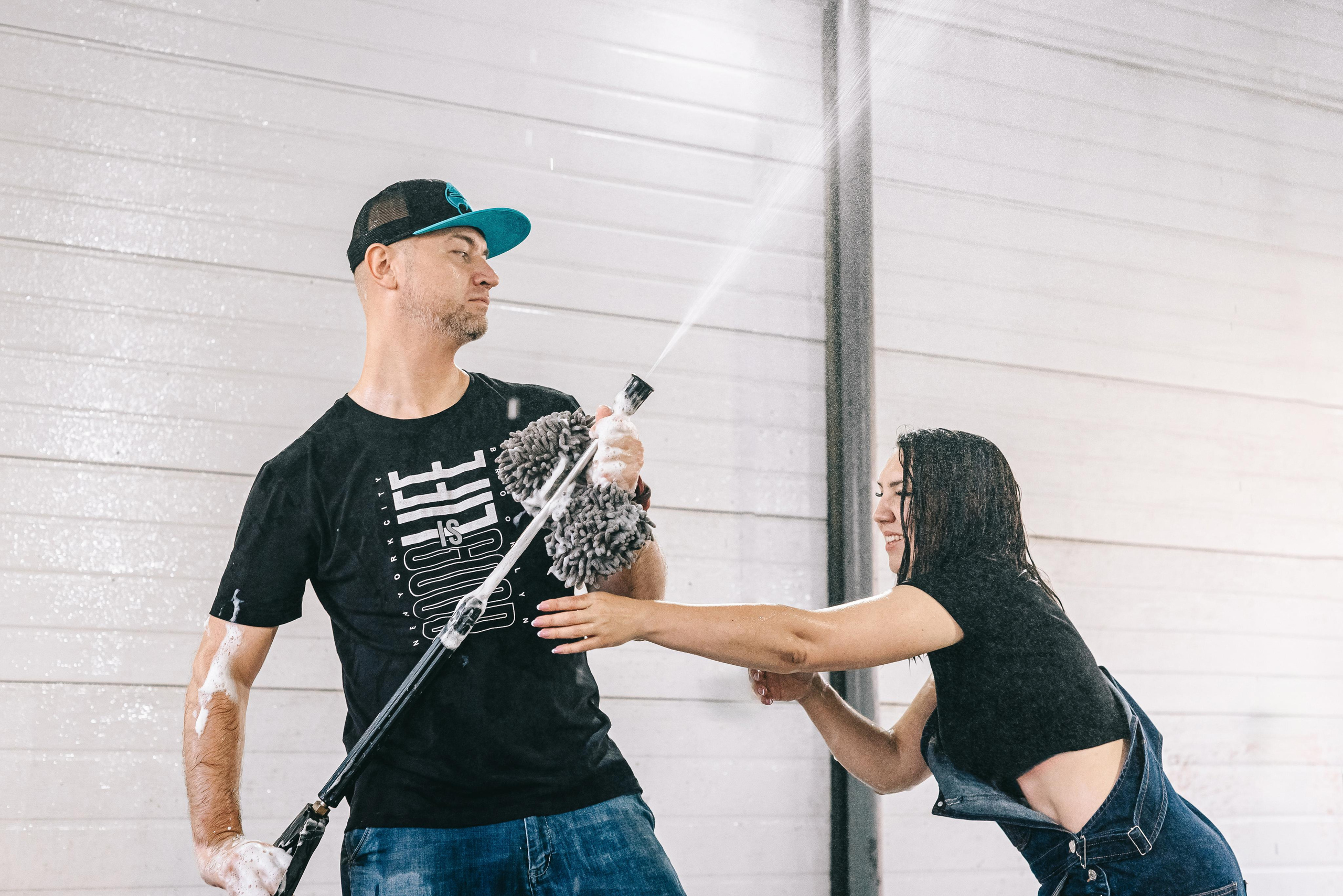 Love Story фотосессия на автомойке Кемерово