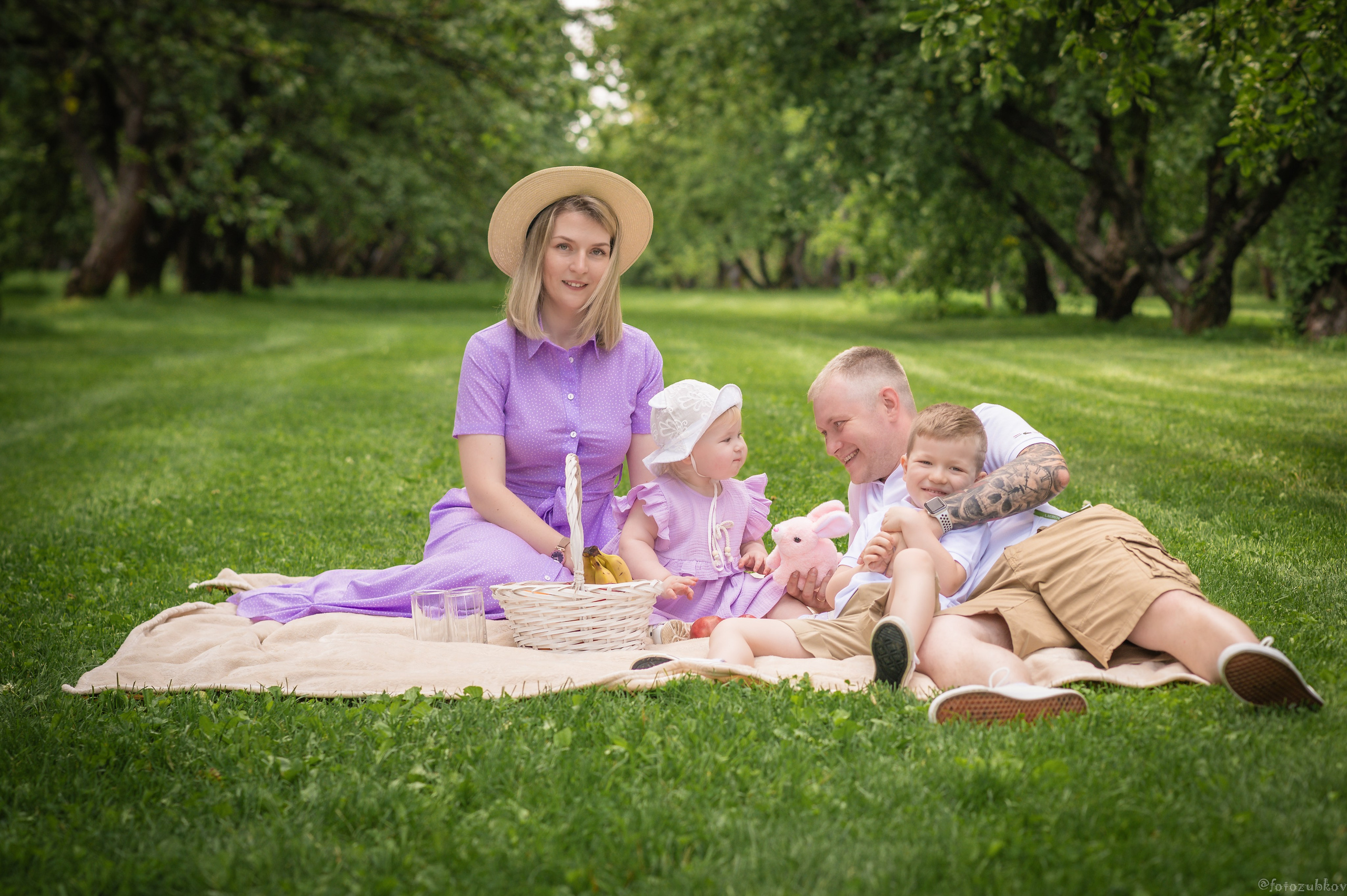 Семейная фотосессия в Москве. Портретный фотограф в Москве Александр Зубков