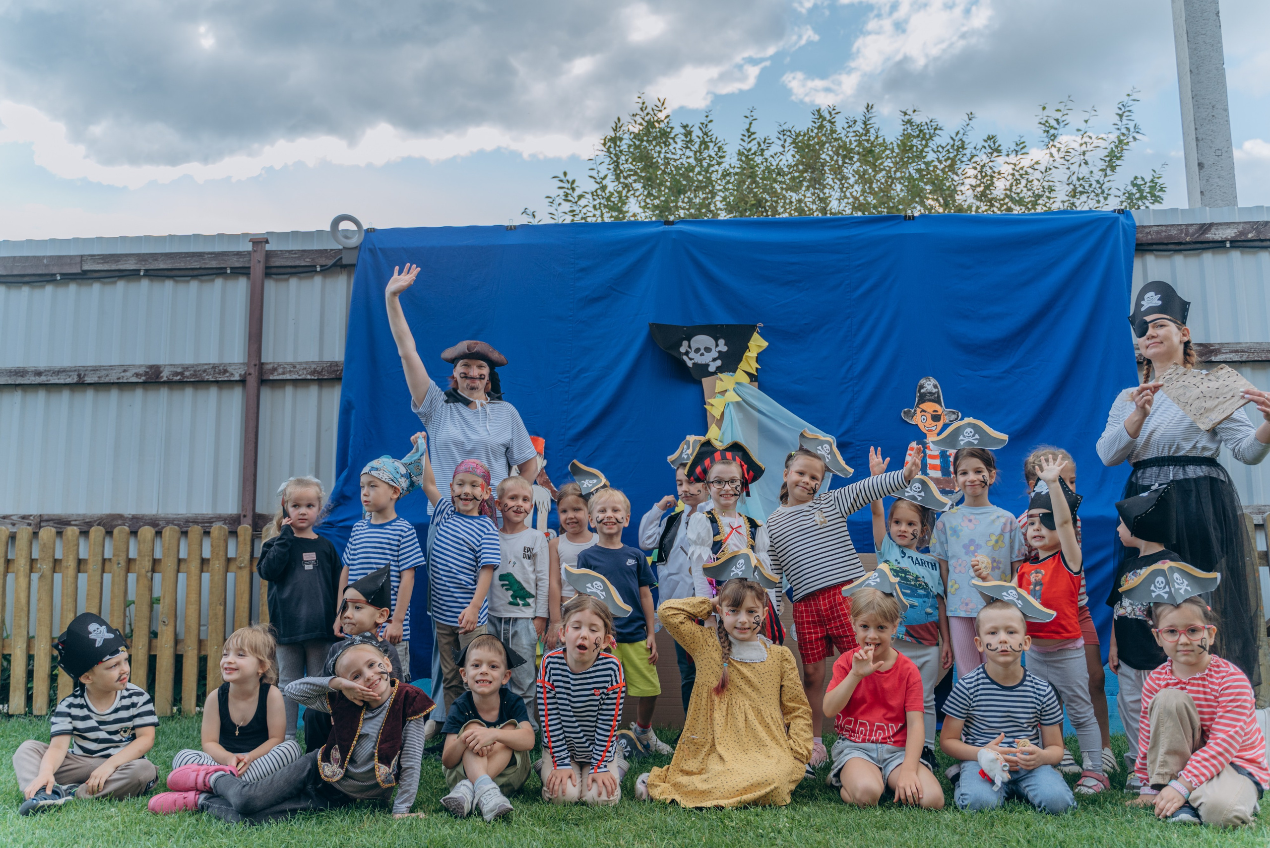 Пиратская вечеринка. MILATE — выпускные альбомы, фотосессии и видео в Москве