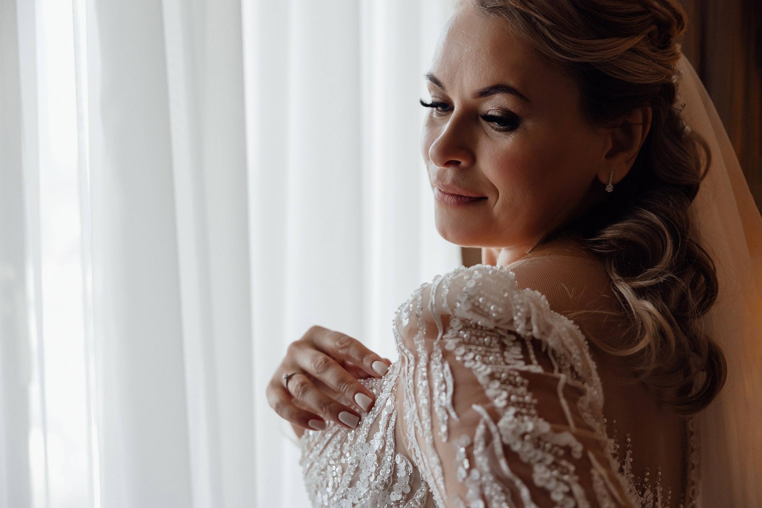 Свадебная фотосессия в Radisson Collection Hotel Moscow. Свадебный фотограф в Москве Дарья Олендарёва