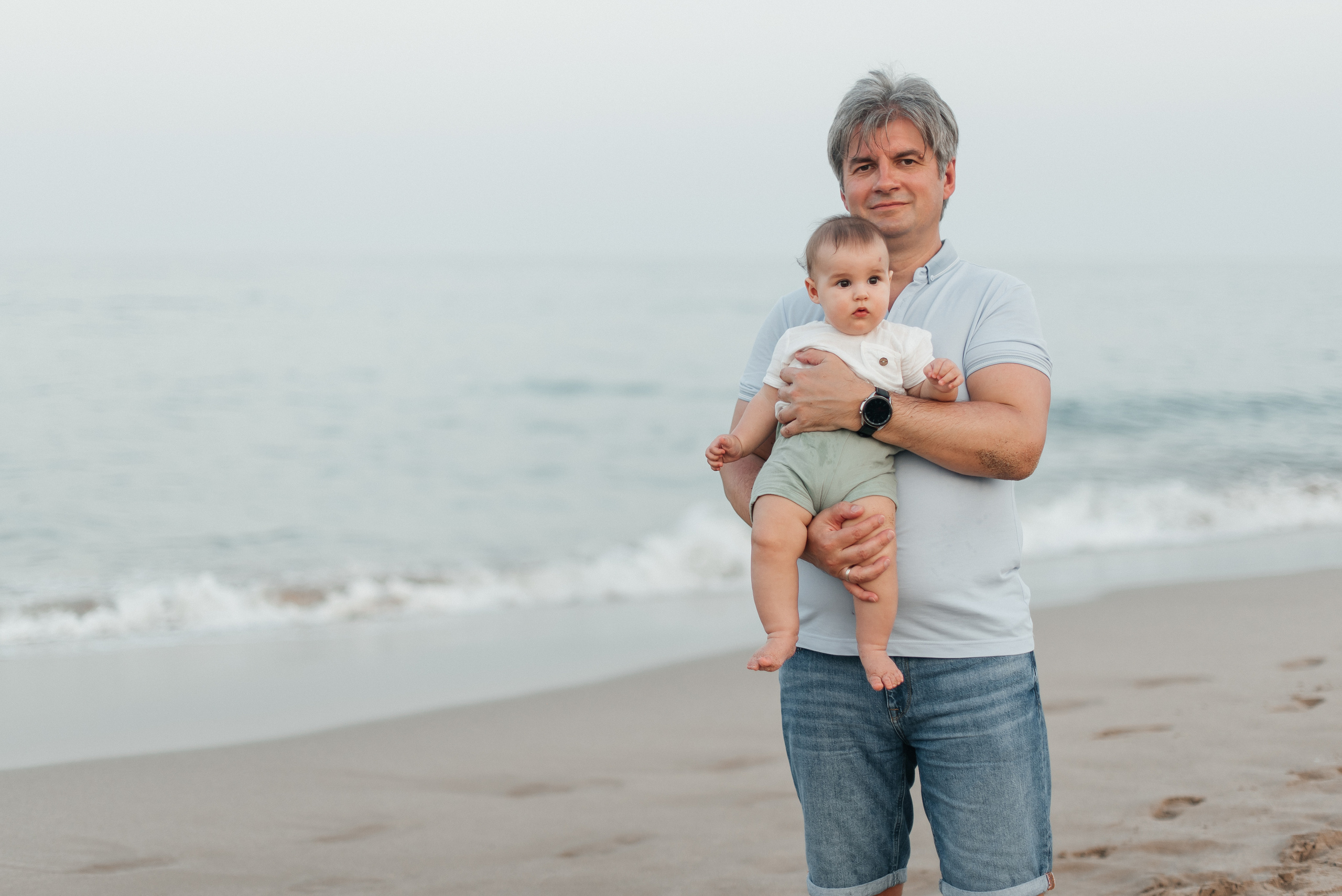 Family photoshoot in Jumeirah. Wedding and family photographer in Dubai Vasilii Albul