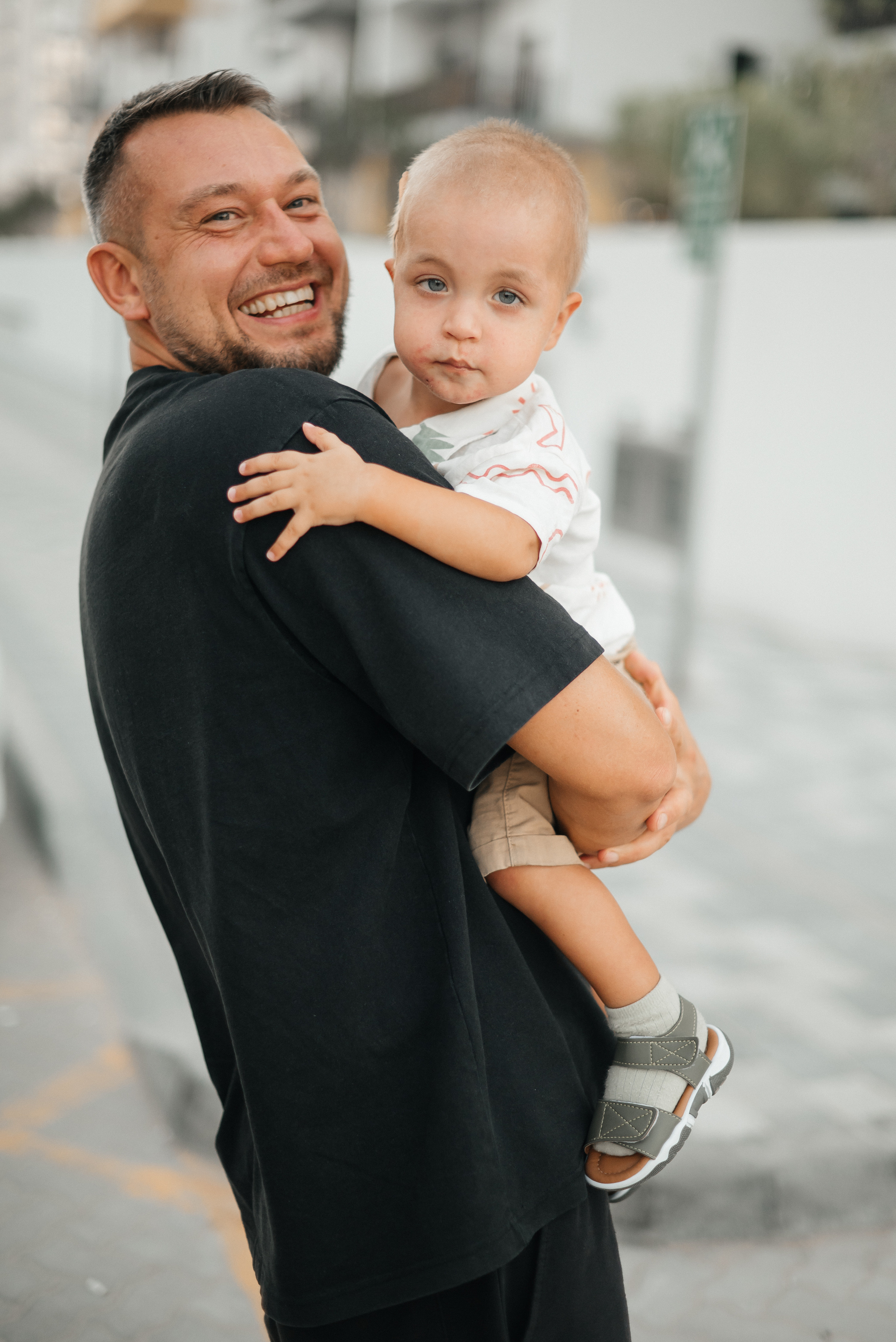 Миша с сыном. Wedding and family photographer in Dubai Vasilii Albul