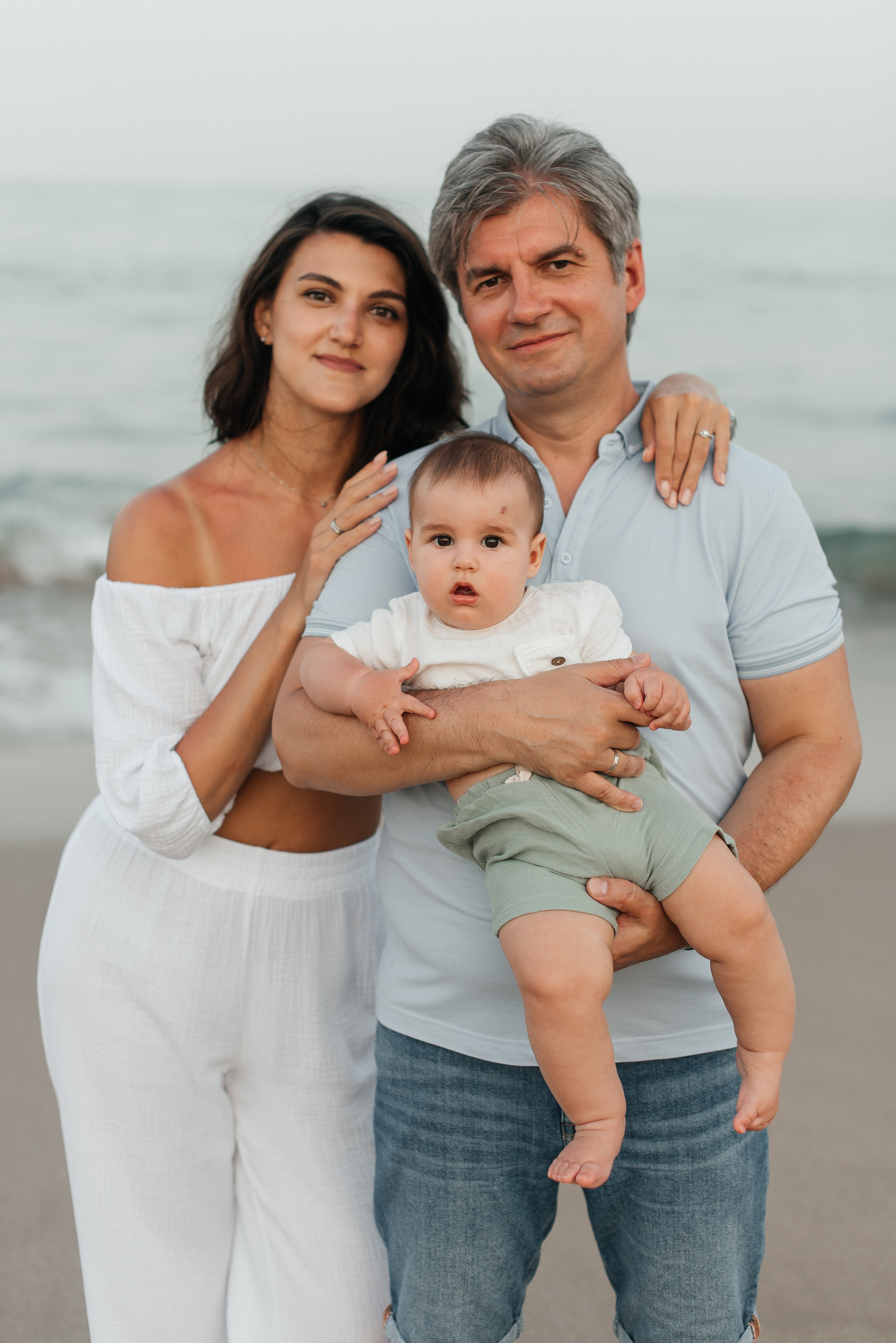 Family photoshoot in Jumeirah. Wedding and family photographer in Dubai Vasilii Albul