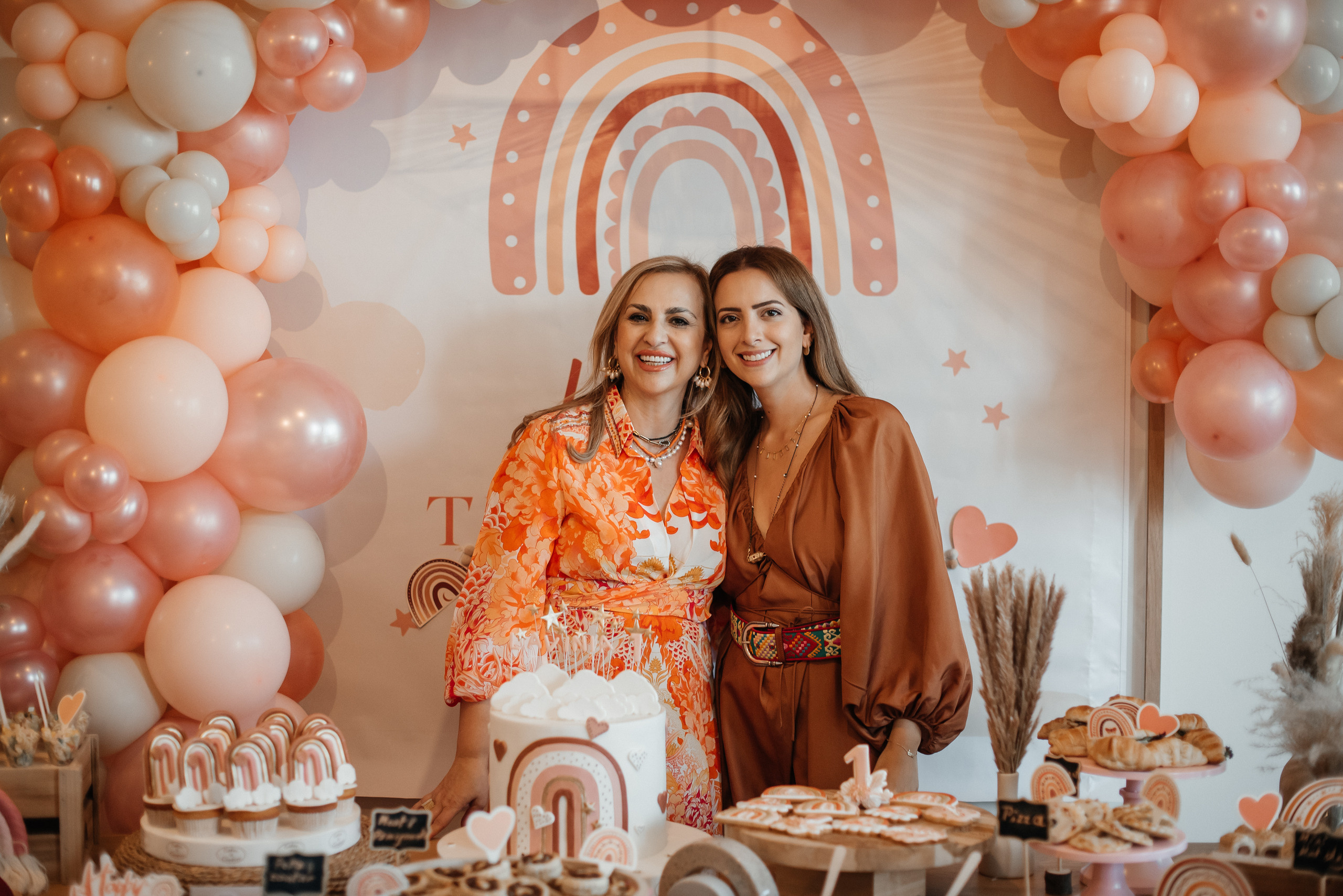 Home Birthday. Wedding and family photographer in Dubai Vasilii Albul