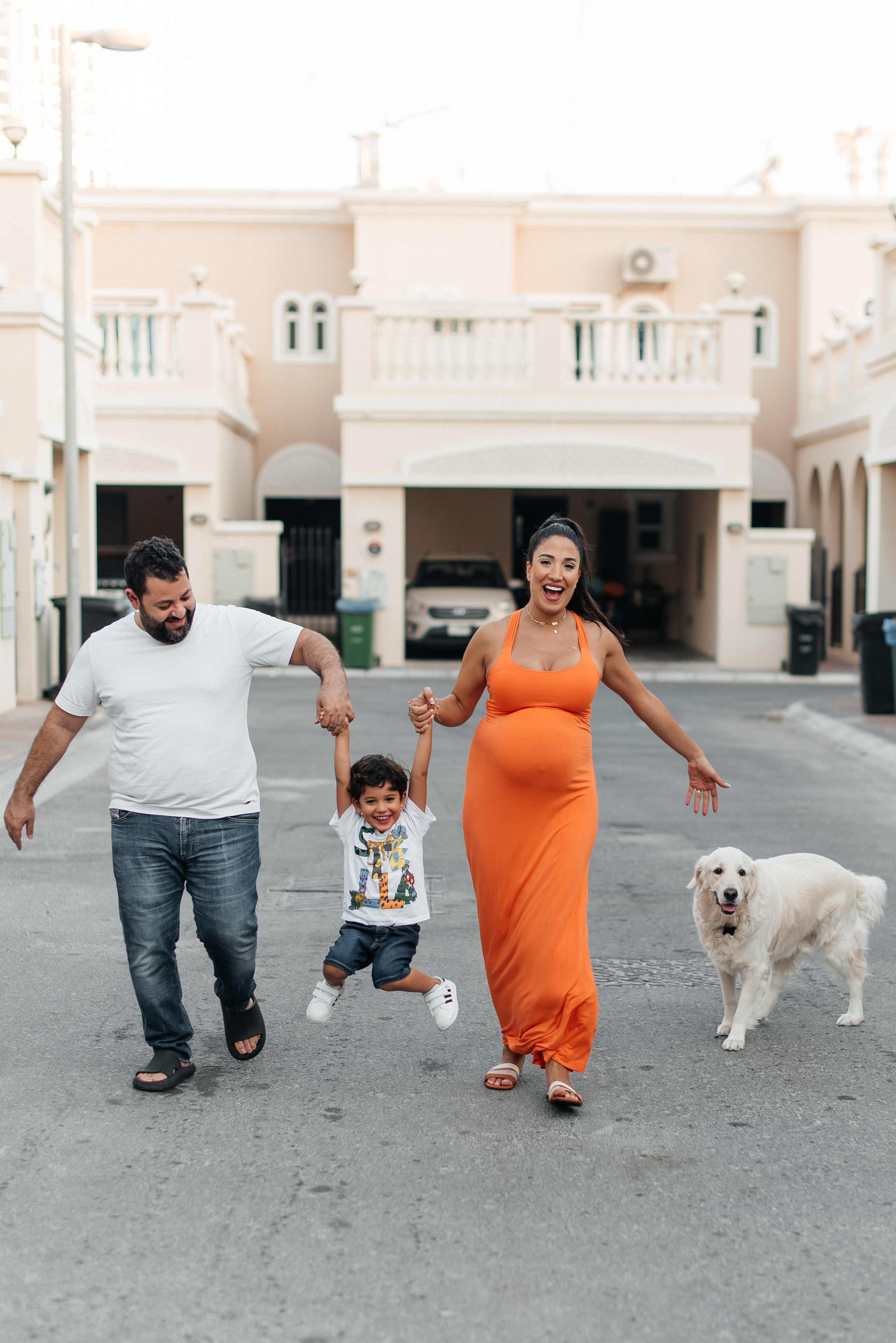 Family photoshoot in JVC. Wedding and family photographer in Dubai Vasilii Albul