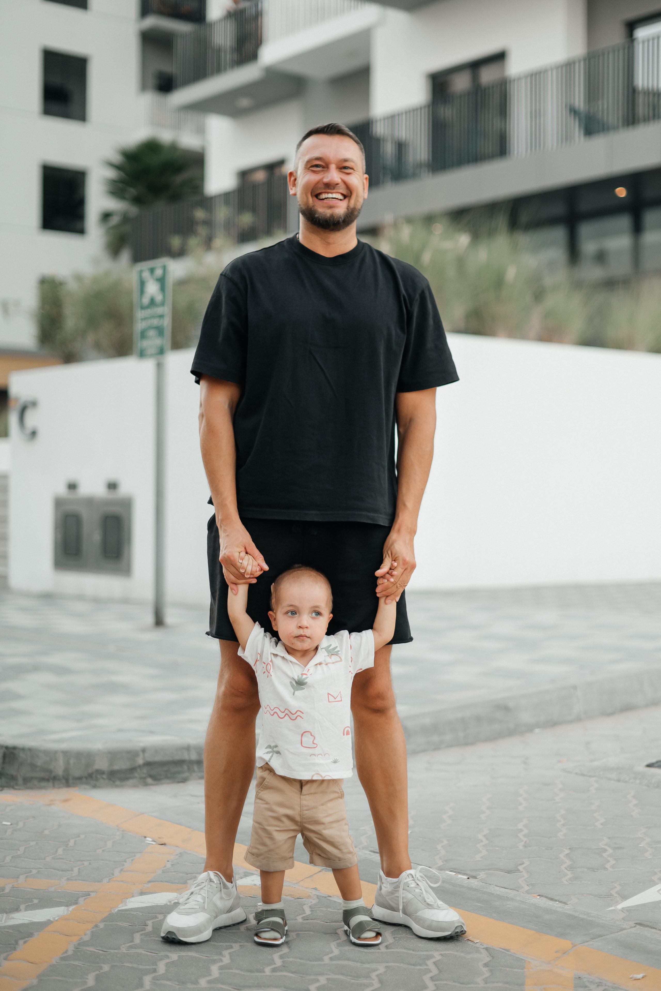 Миша с сыном. Wedding and family photographer in Dubai Vasilii Albul