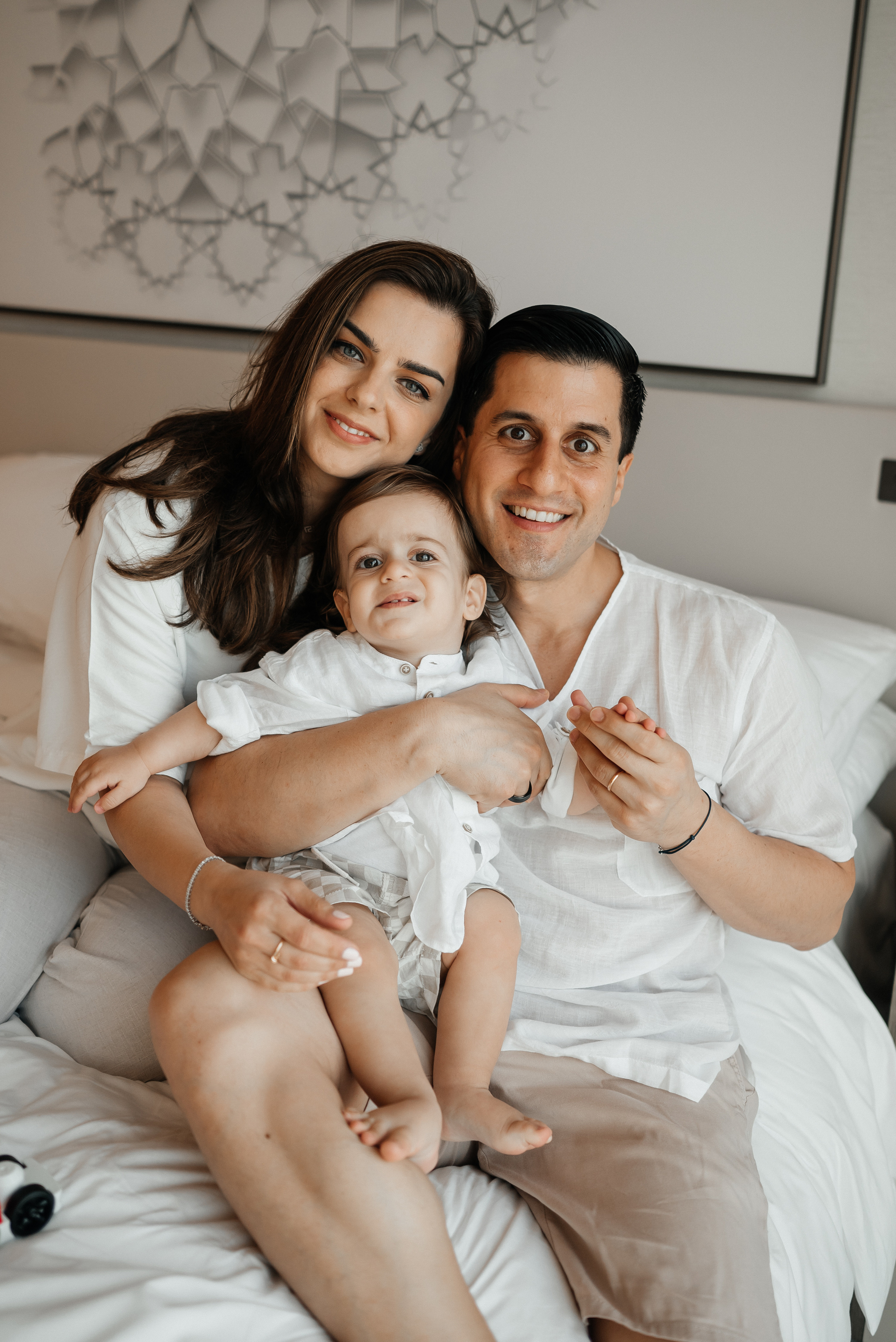 Family photoshoot in Dubai. Wedding and family photographer in Dubai Vasilii Albul