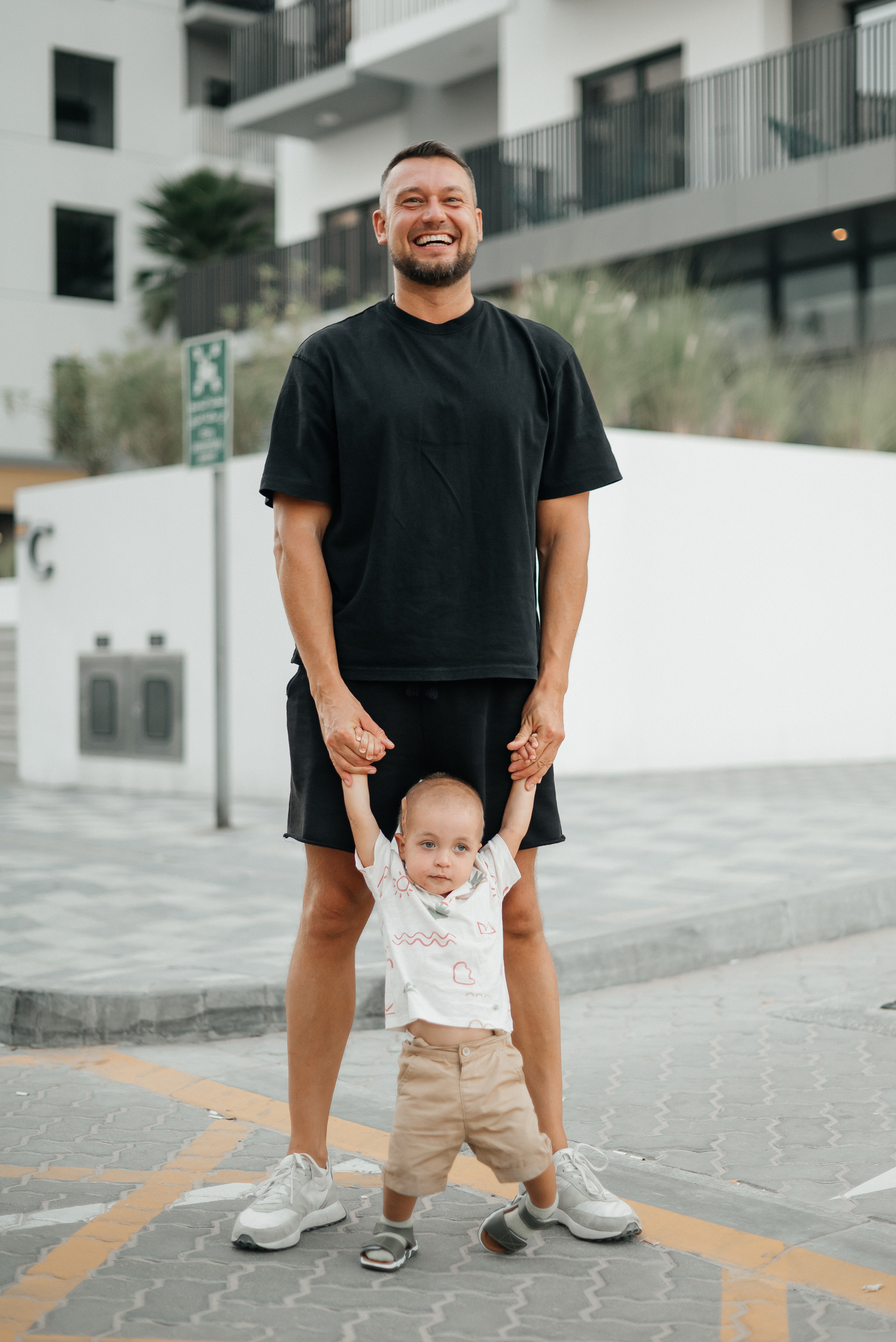 Миша с сыном. Wedding and family photographer in Dubai Vasilii Albul