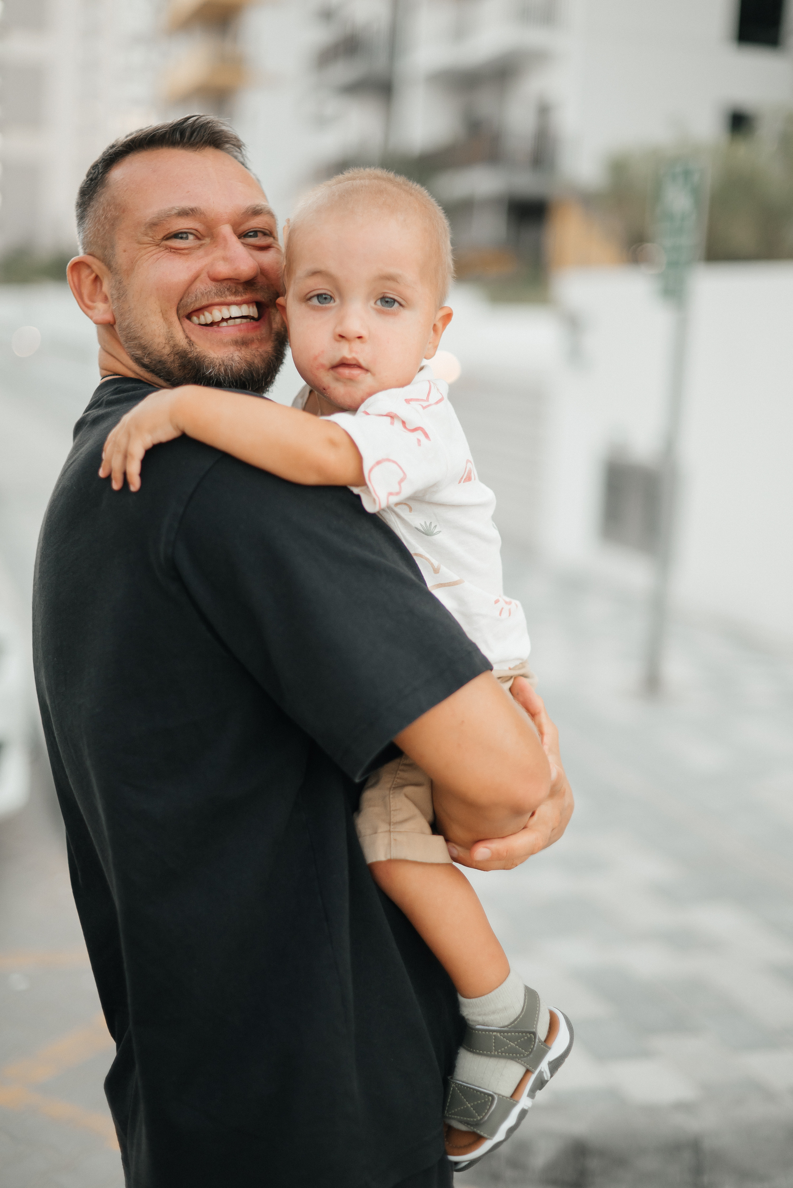 Миша с сыном. Wedding and family photographer in Dubai Vasilii Albul