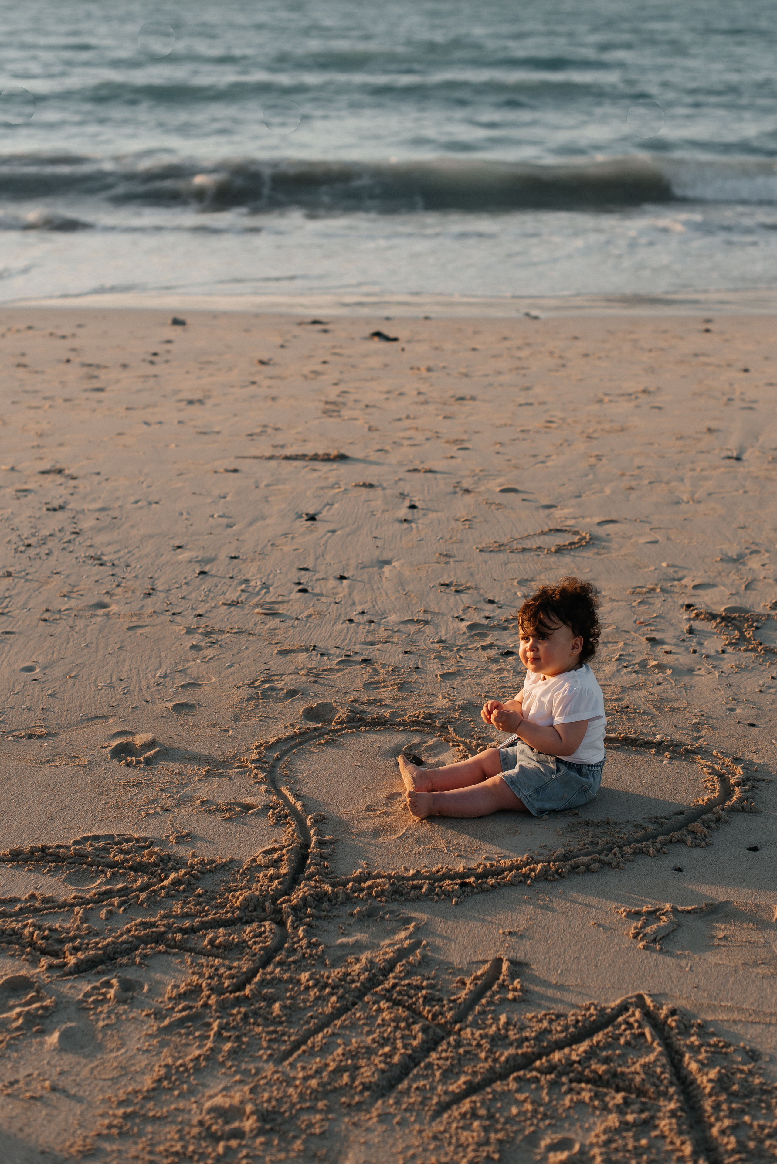 Zuzu’s first birthday in Abu Dhabi. Wedding and family photographer in Dubai Vasilii Albul
