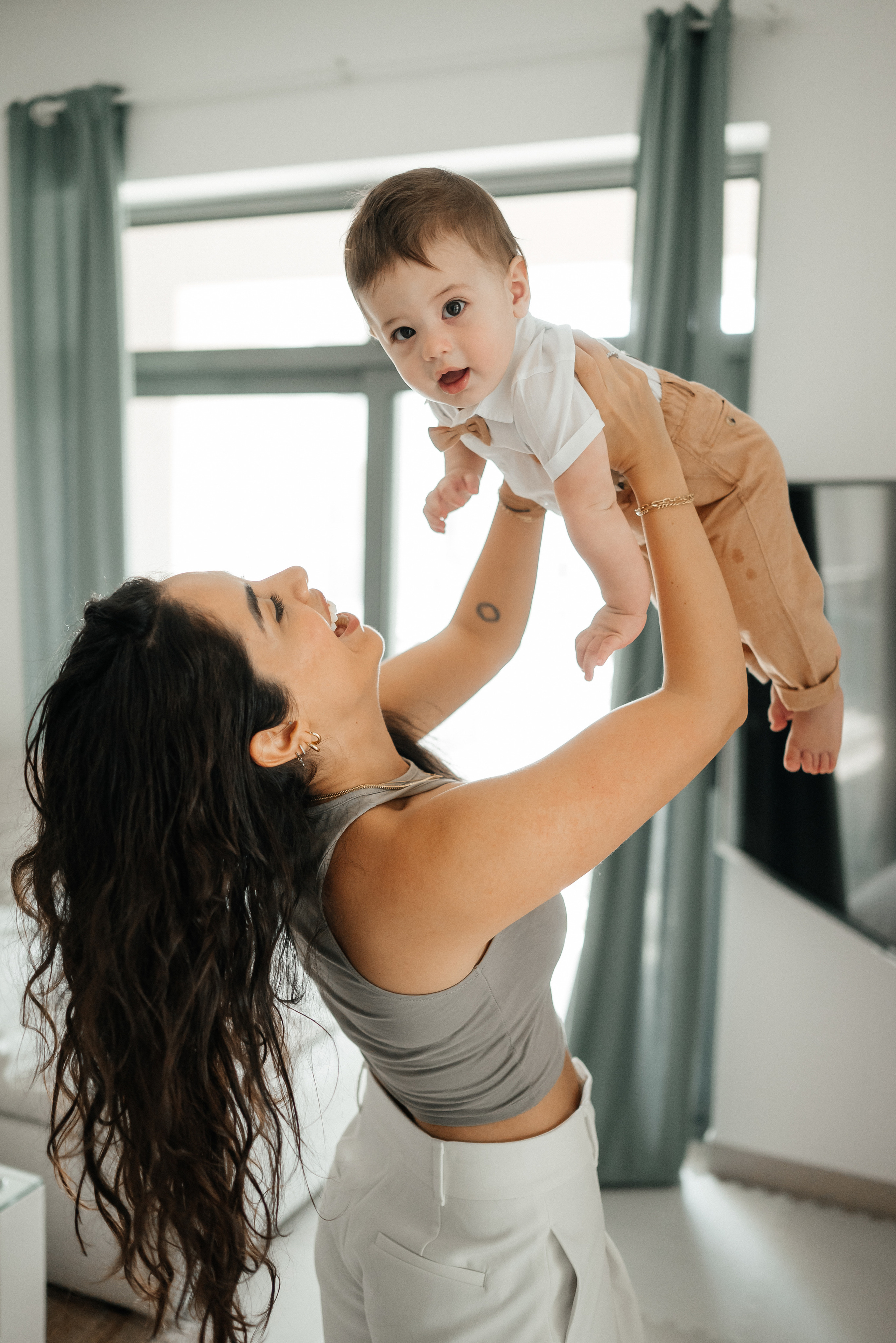 James, Maha and Lucas. Wedding and family photographer in Dubai Vasilii Albul