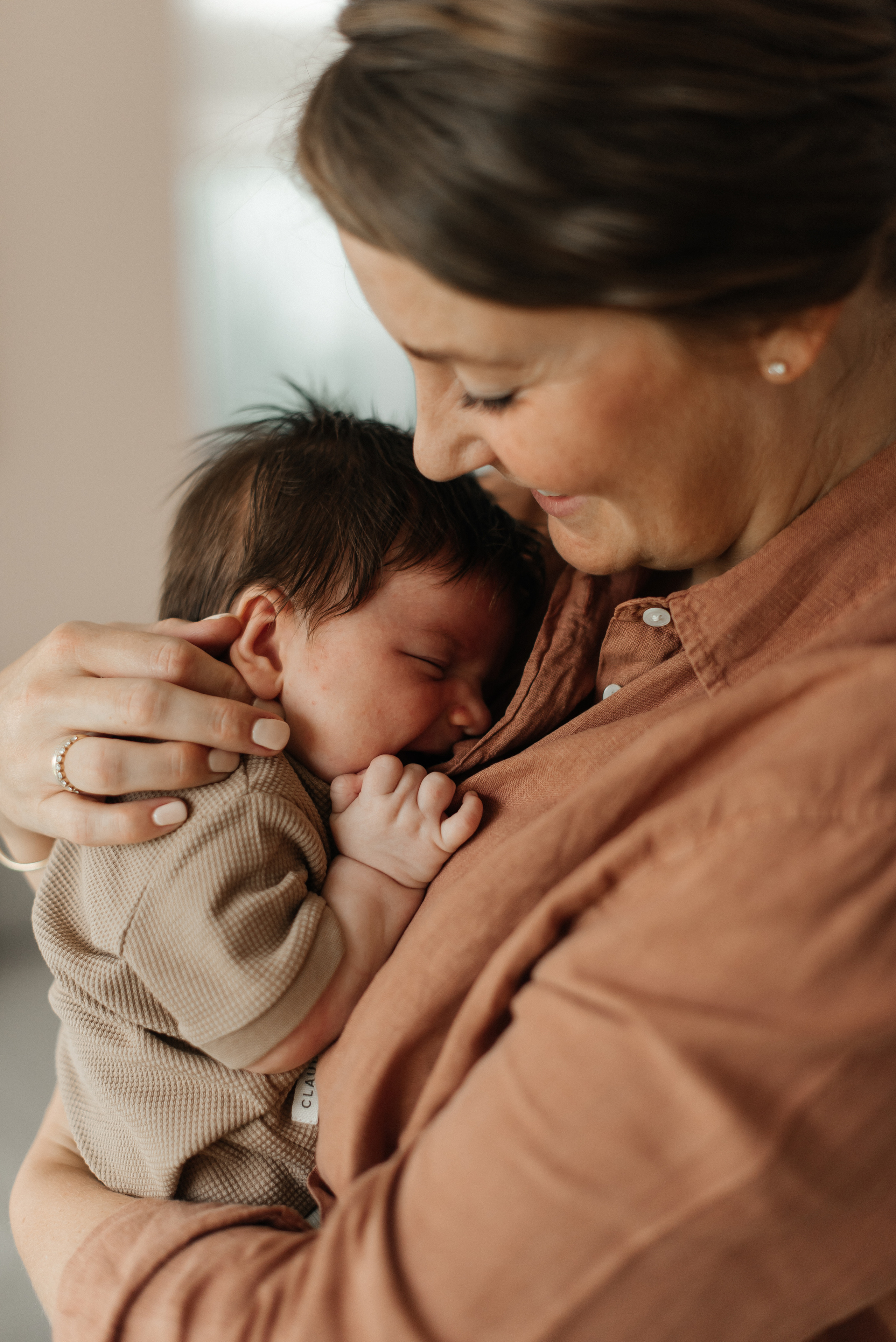 Home family photoshoot. Wedding and family photographer in Dubai Vasilii Albul