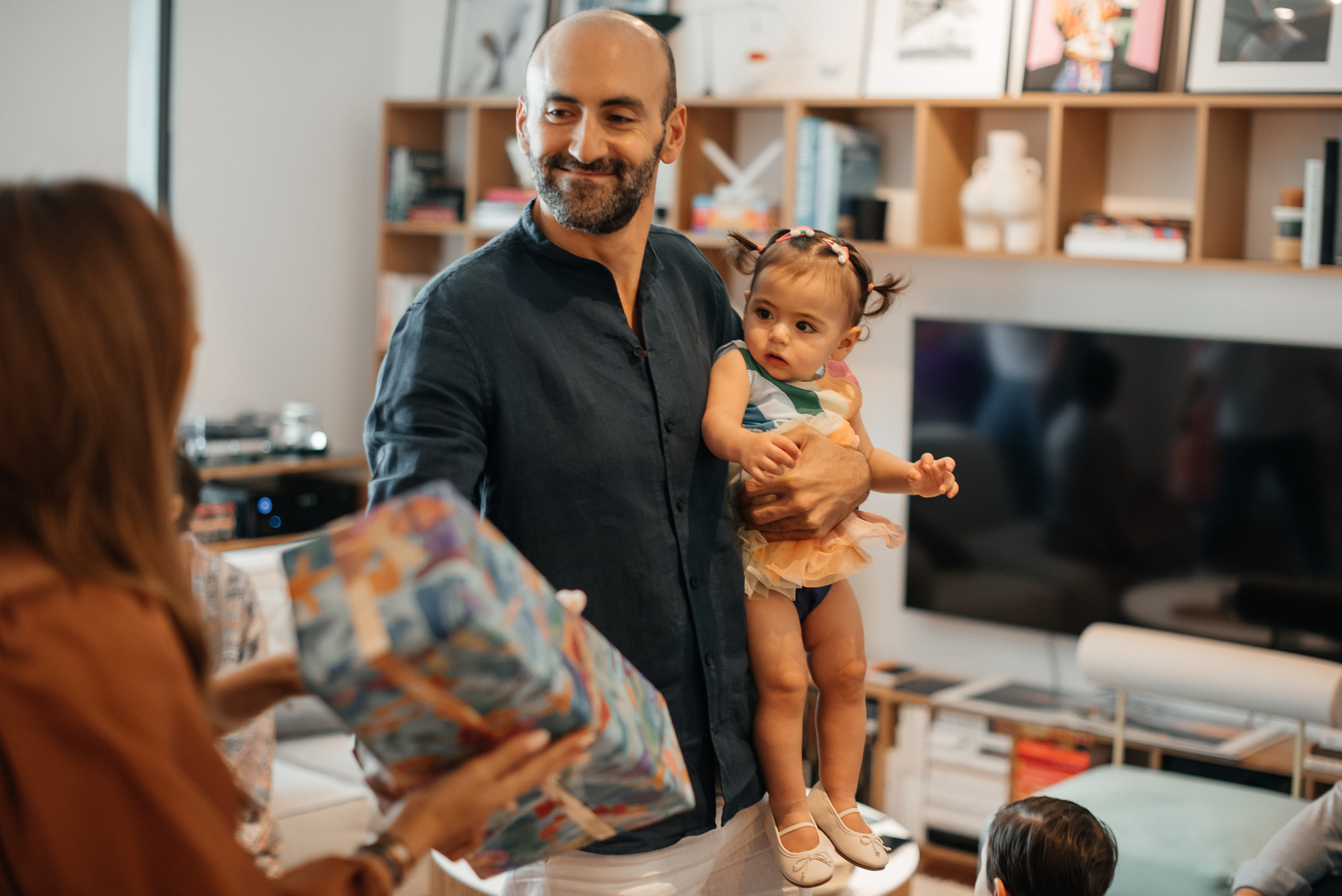 Home Birthday. Wedding and family photographer in Dubai Vasilii Albul