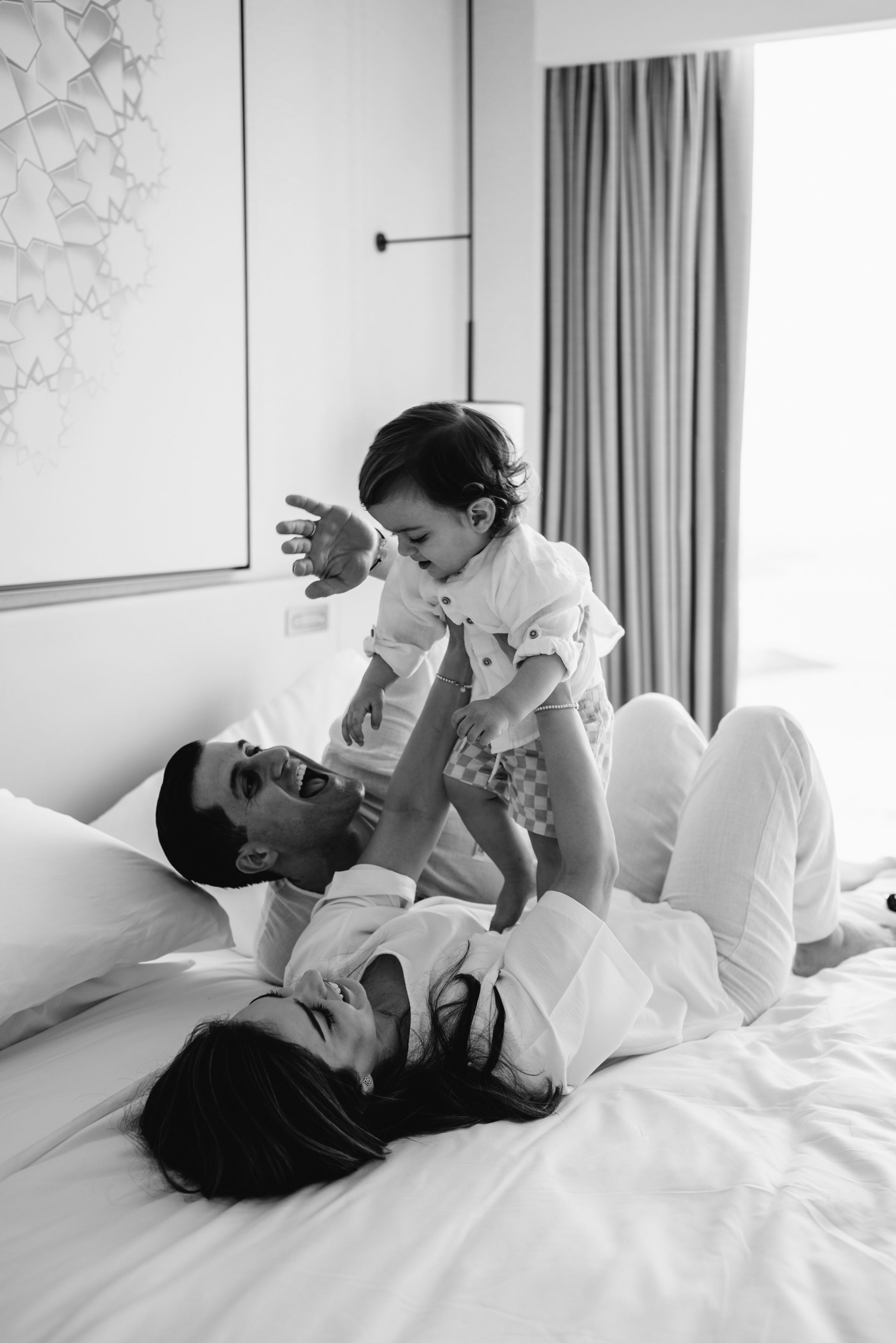 Family photoshoot in Dubai. Wedding and family photographer in Dubai Vasilii Albul