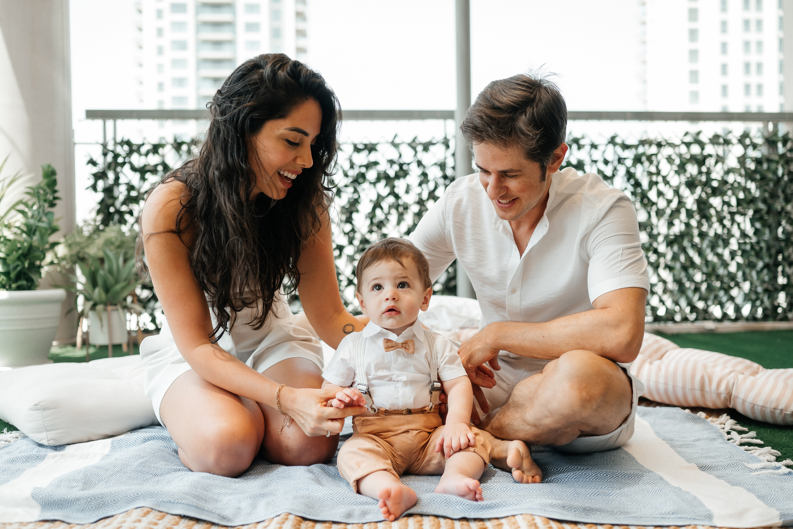 James, Maha and Lucas. Wedding and family photographer in Dubai Vasilii Albul