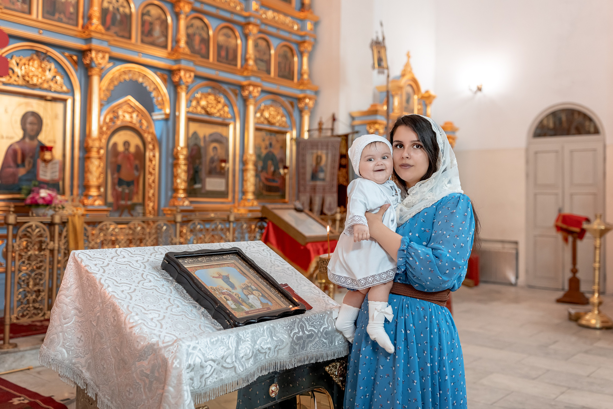 Съемки в храме. Семейный и церковный фотограф в Нефтеюганске