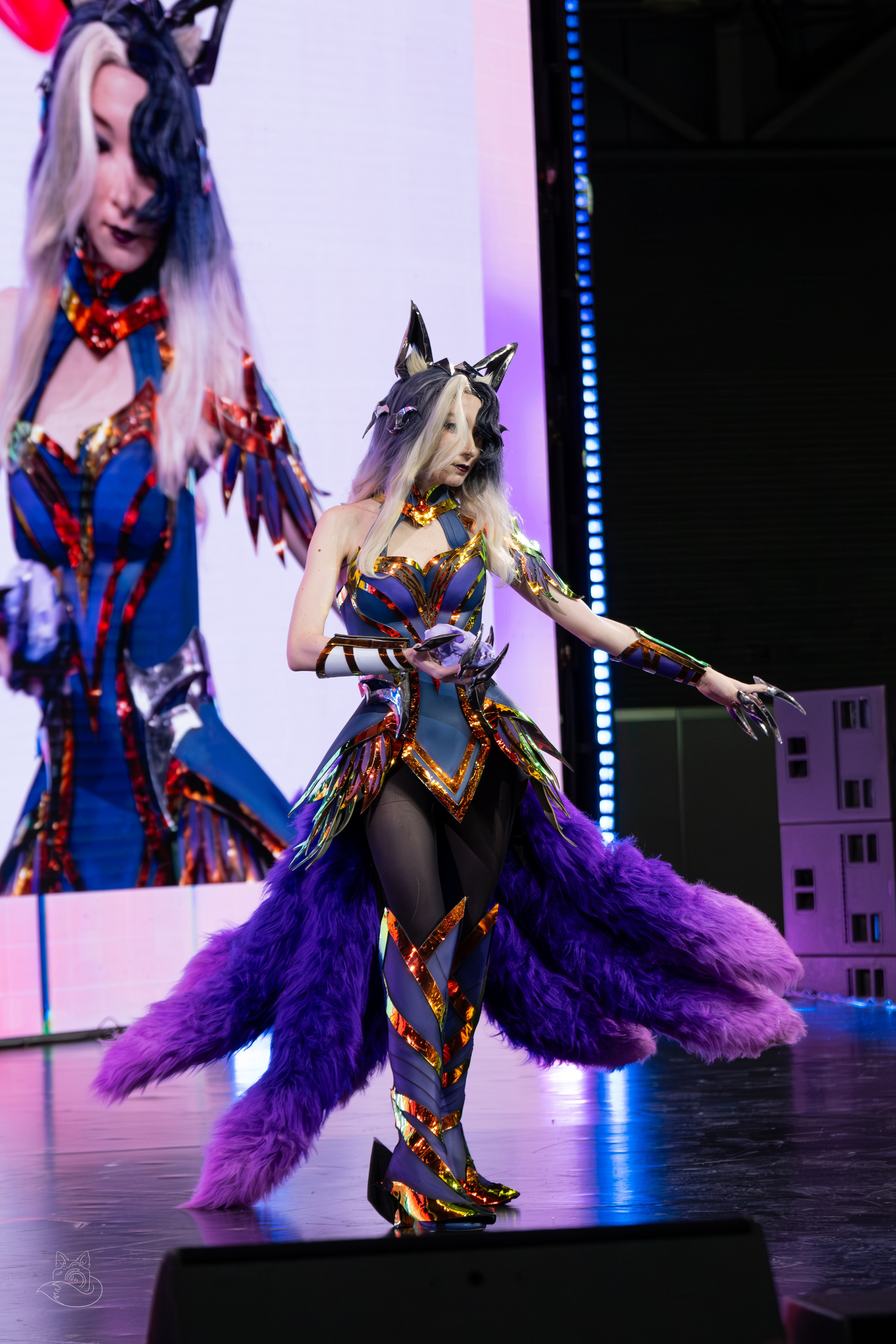 Сцена РЭД ЭКСПО 2024. Косплей фотограф