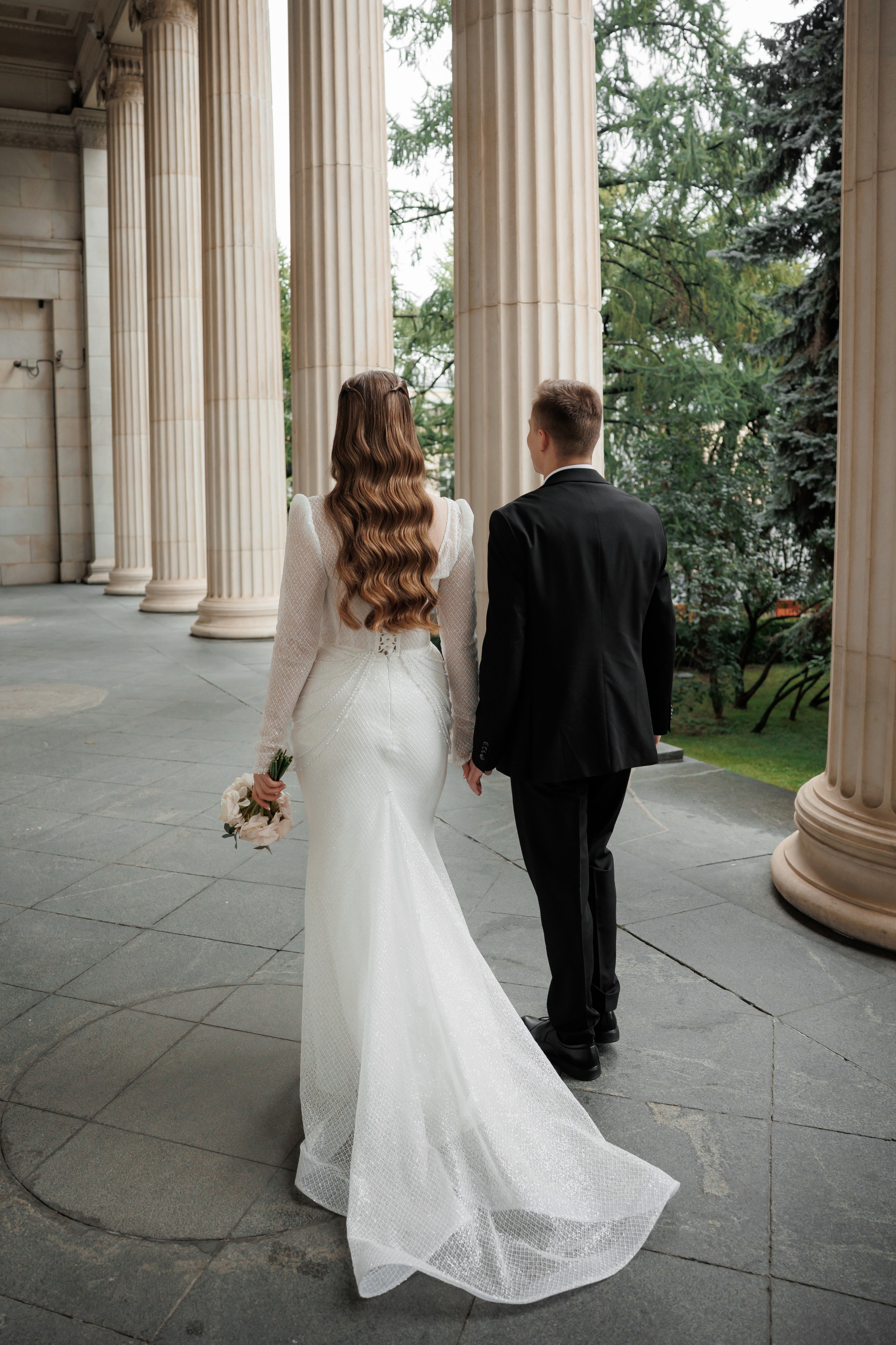 Фотосессия у Пушкинского музей. Свадебный и репортажный фотограф (Москва, Королев и другие)