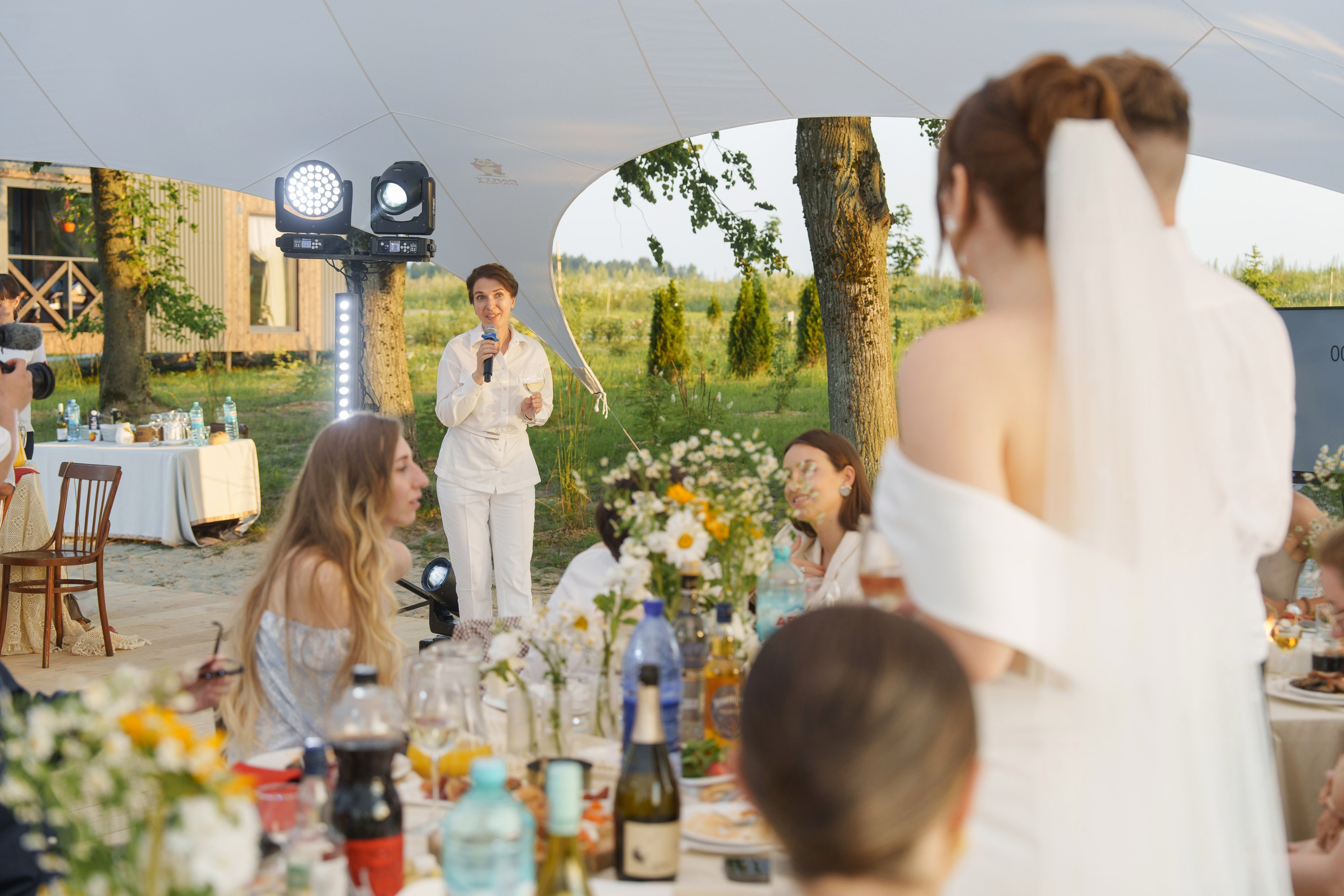 Михаил и Ольга (банкетная часть г. Брянск). Свадебный и репортажный фотограф Элина Козырьянова