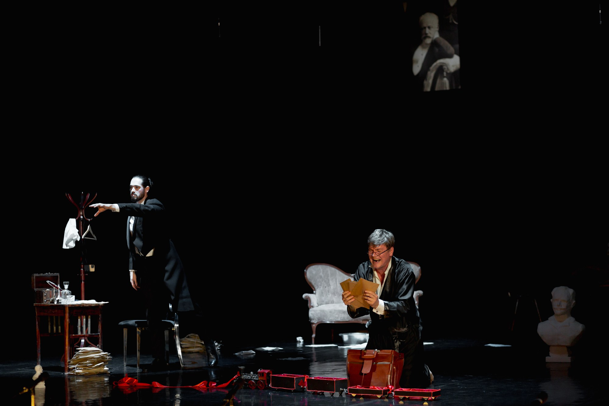 Спектакль Приглушенные голоса в Театре Эрмитажа (+репетиция). Семейный и портретный фотограф в Санкт-Петербурге Андрей Воробьев