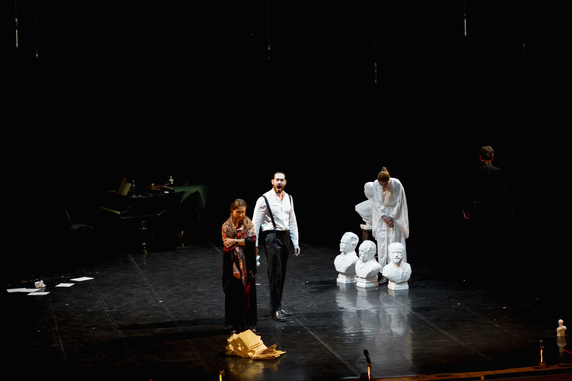 Спектакль Приглушенные голоса в Театре Эрмитажа (+репетиция). Семейный и портретный фотограф в Санкт-Петербурге Андрей Воробьев