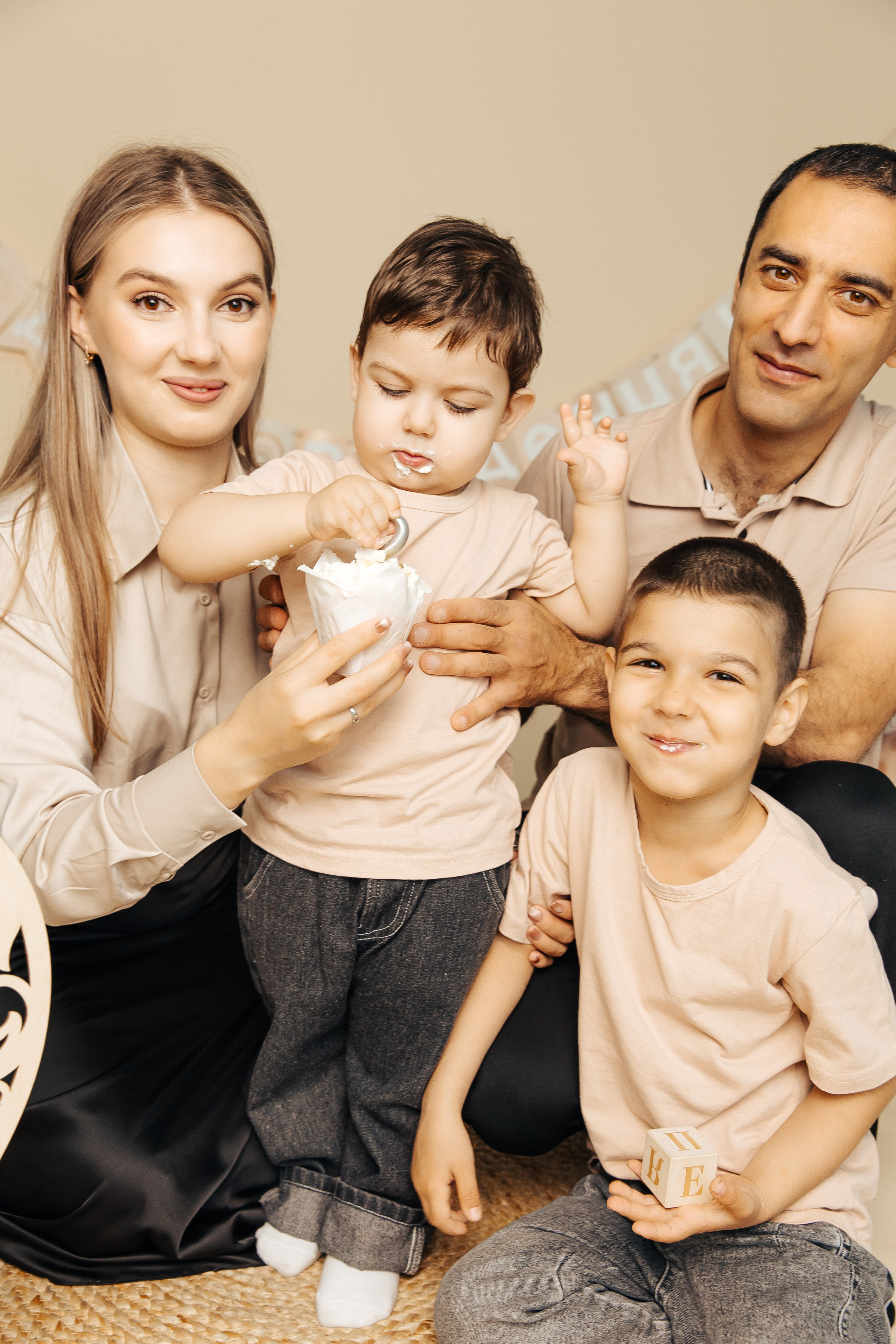 Детское день рождение в фотостудии. Свадебный фотограф Кропоткин Краснодар