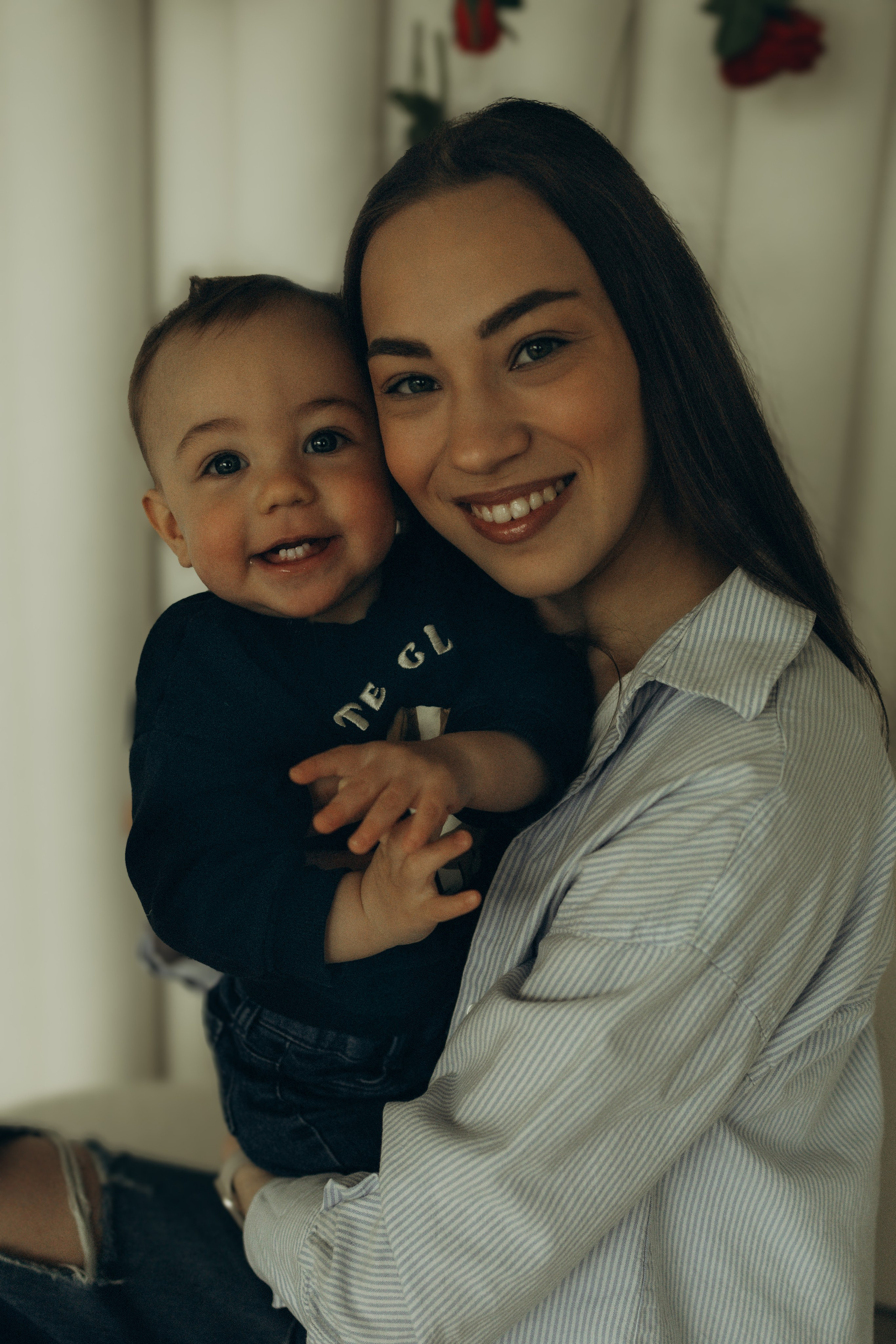 Семейная фотосессия для большой семьи в студии. Семейный фотограф в Ижевске Даша Денисова