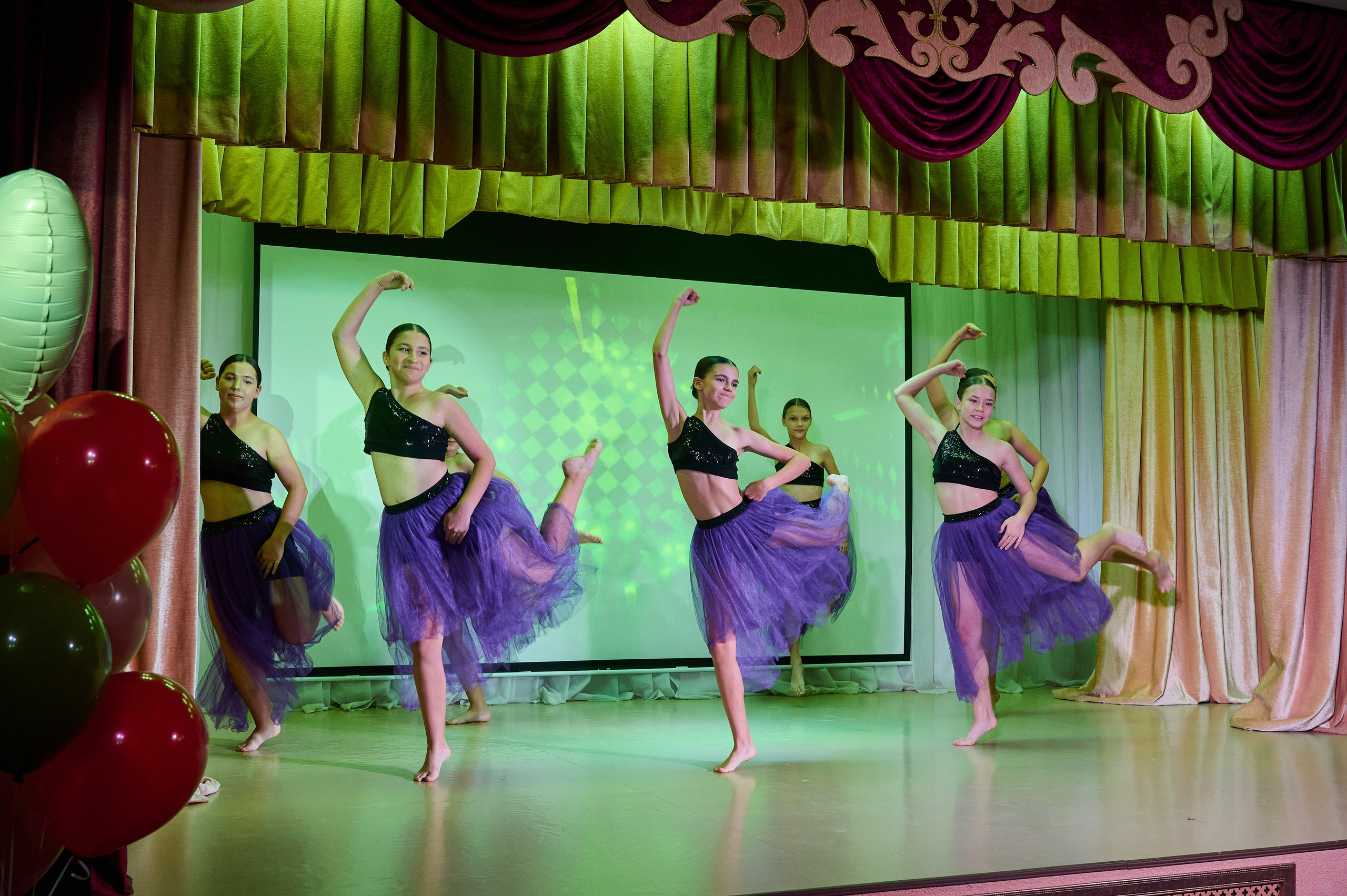 День матери Виноградный. Жизнь курорта Кабардинка в фотографиях