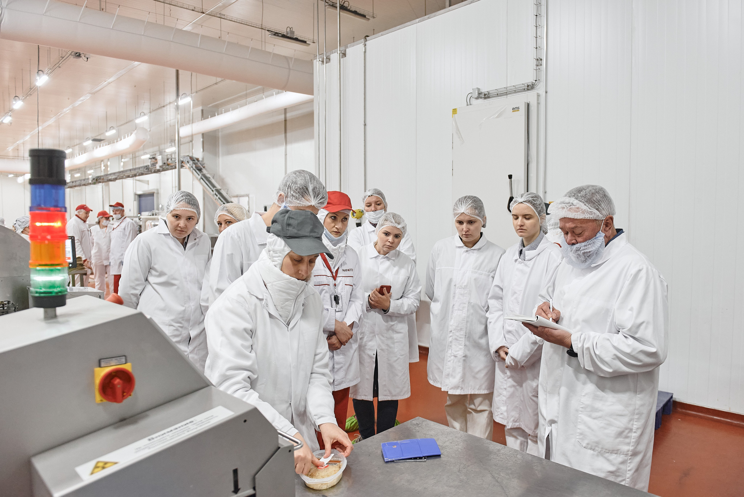 Фотограф на мероприятие. Light Media — креативный видеопродакшн