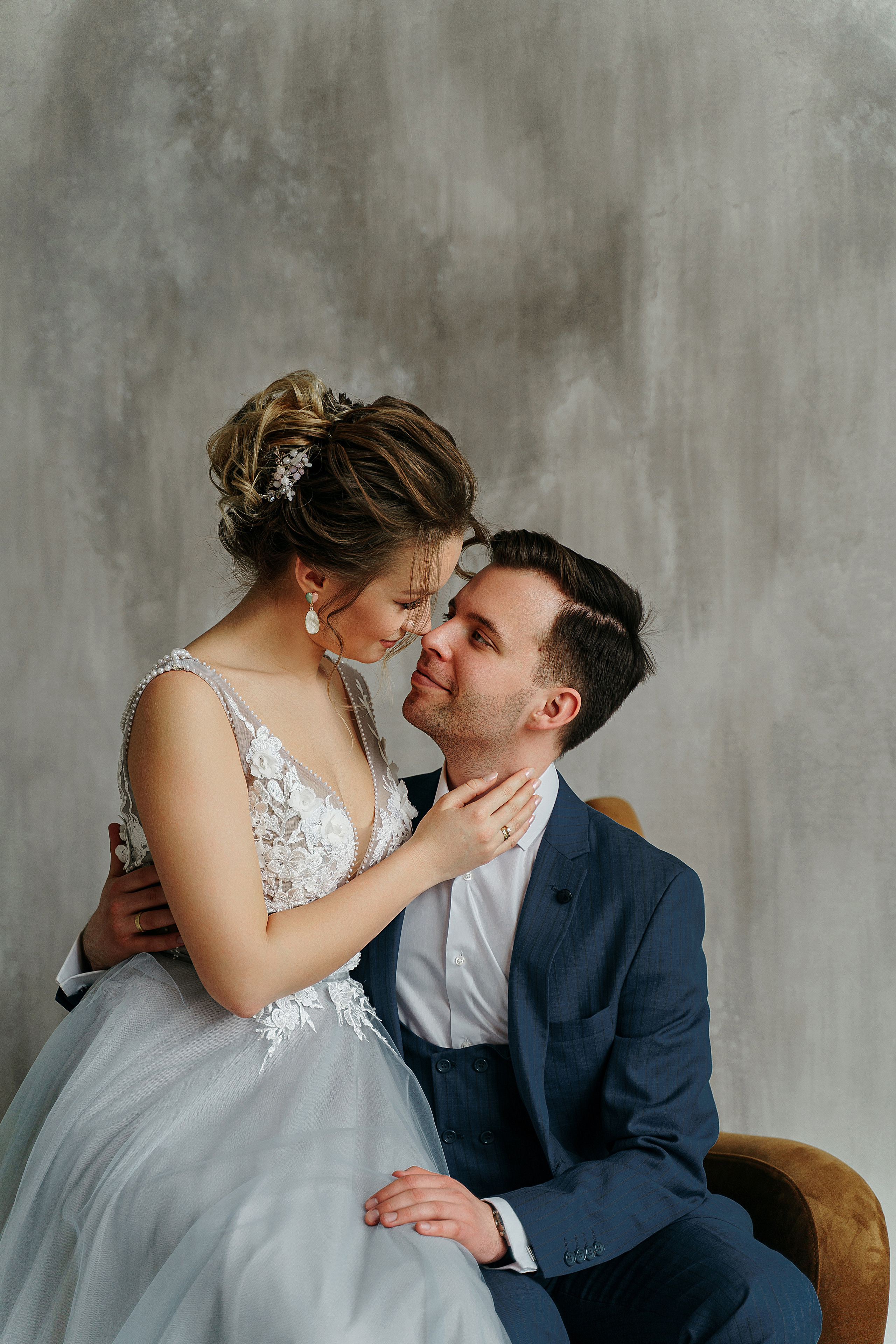 Свадебная фотосессия в студии. Свадебный фотограф