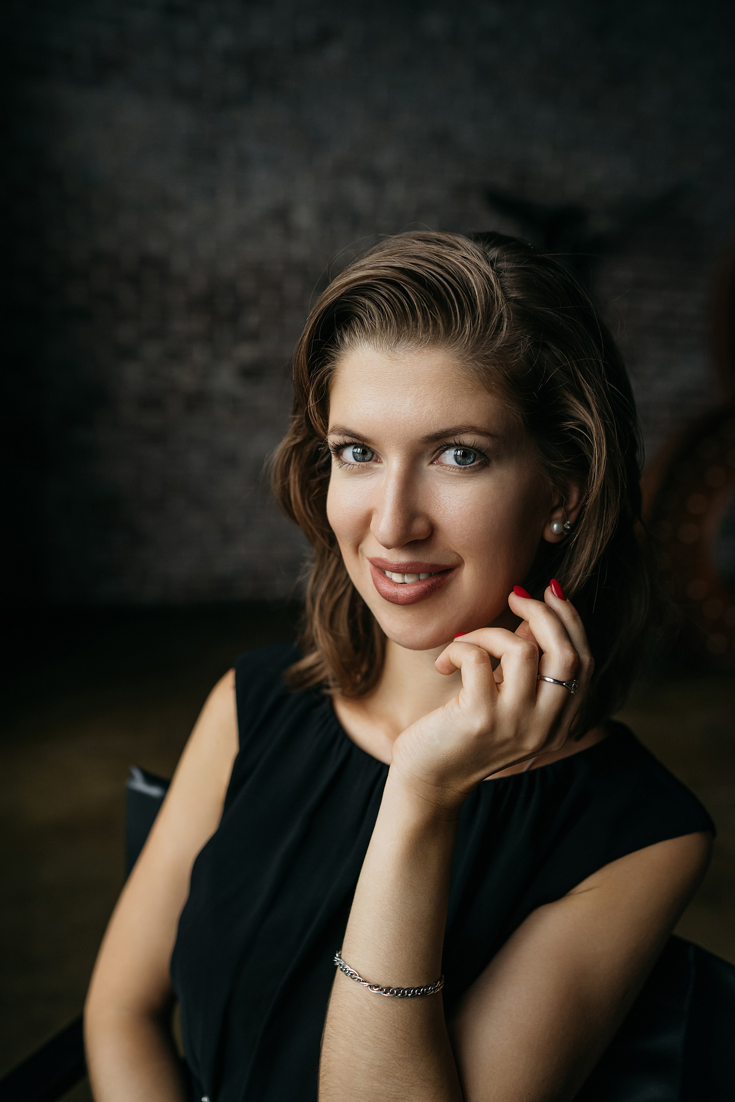 Индивидуальная фотосессия в студии для сайта. Свадебный фотограф