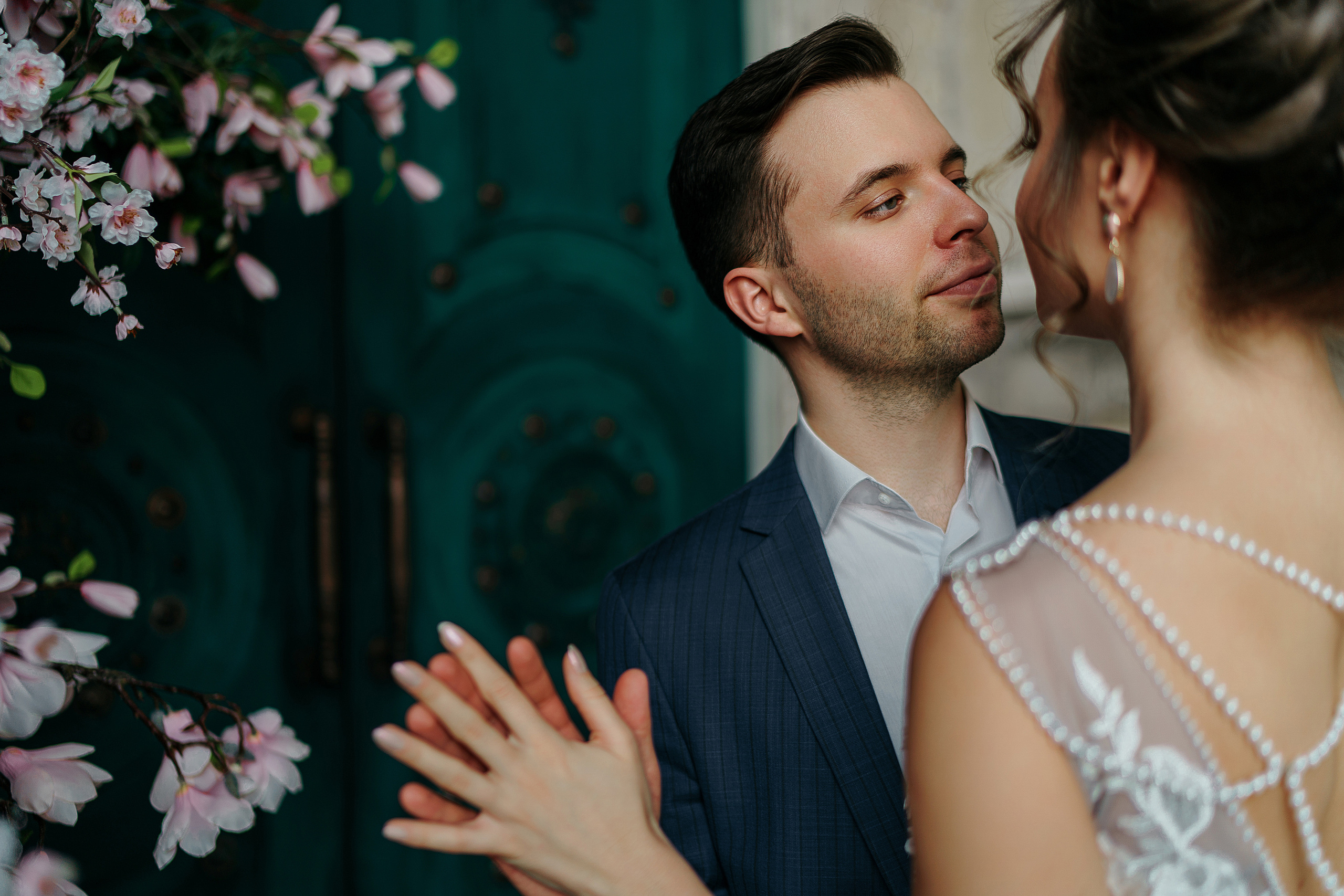 Свадебная фотосессия в студии. Свадебный фотограф