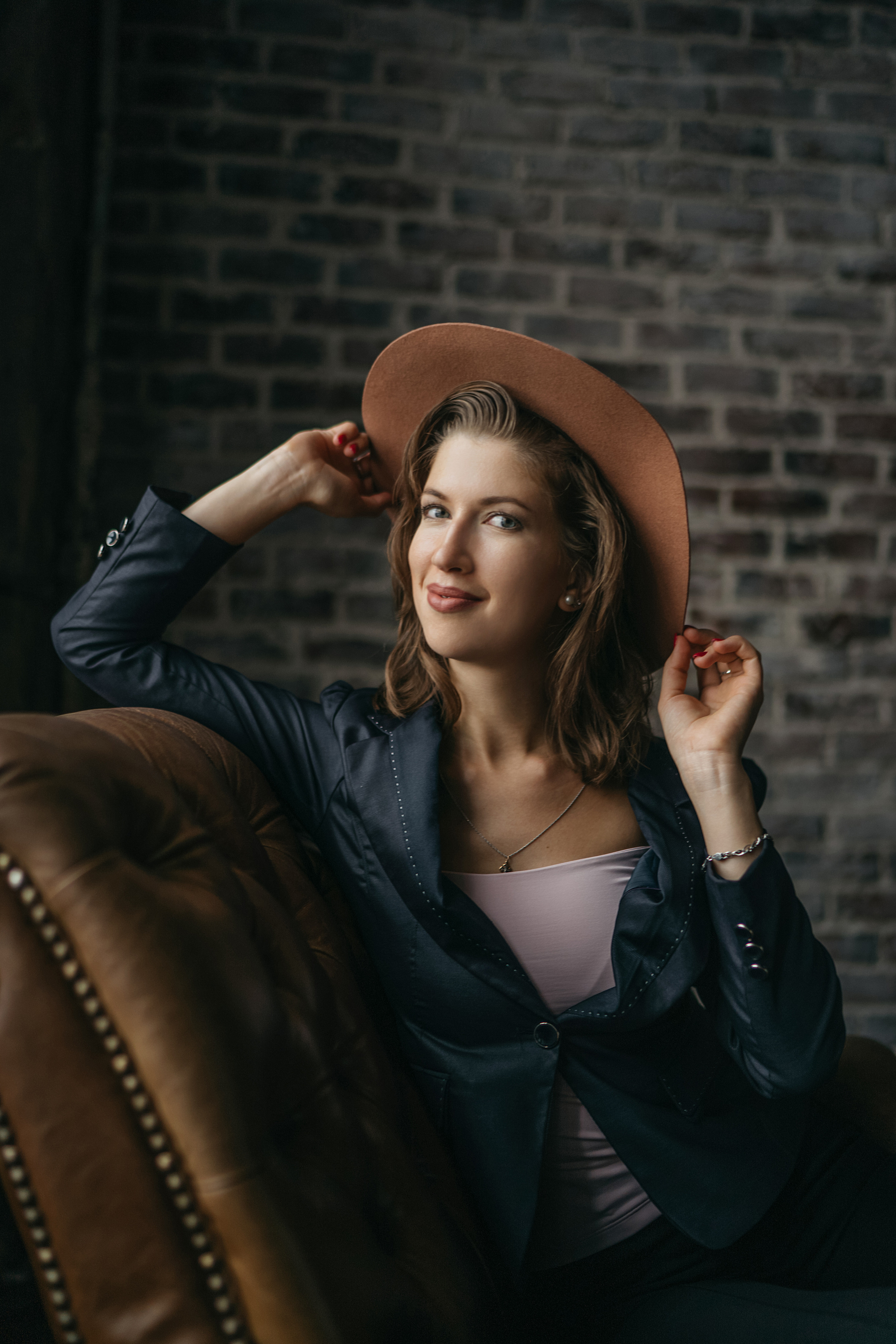 Индивидуальная фотосессия в студии для сайта. Свадебный фотограф