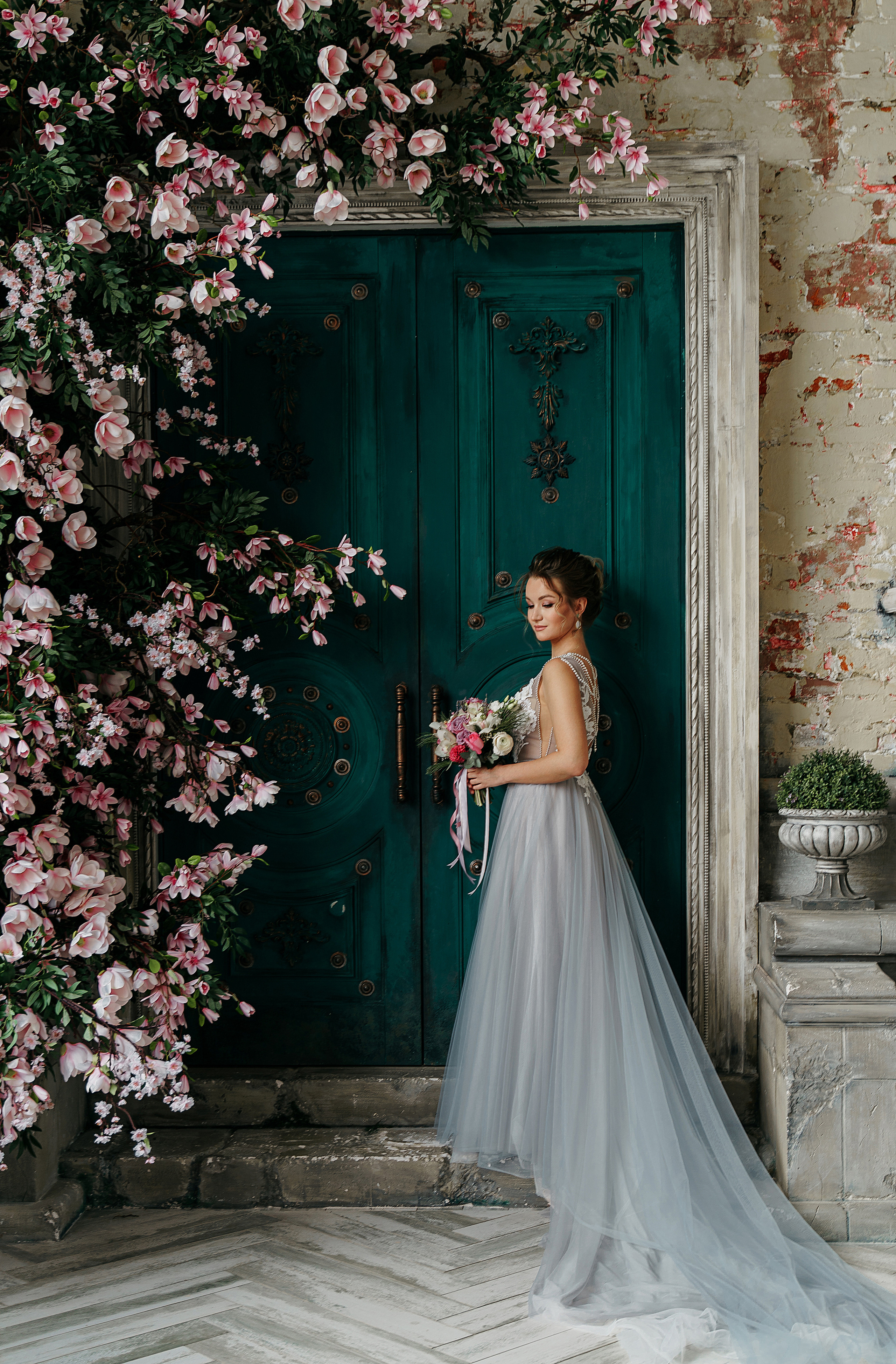 Свадебная фотосессия в студии. Свадебный фотограф